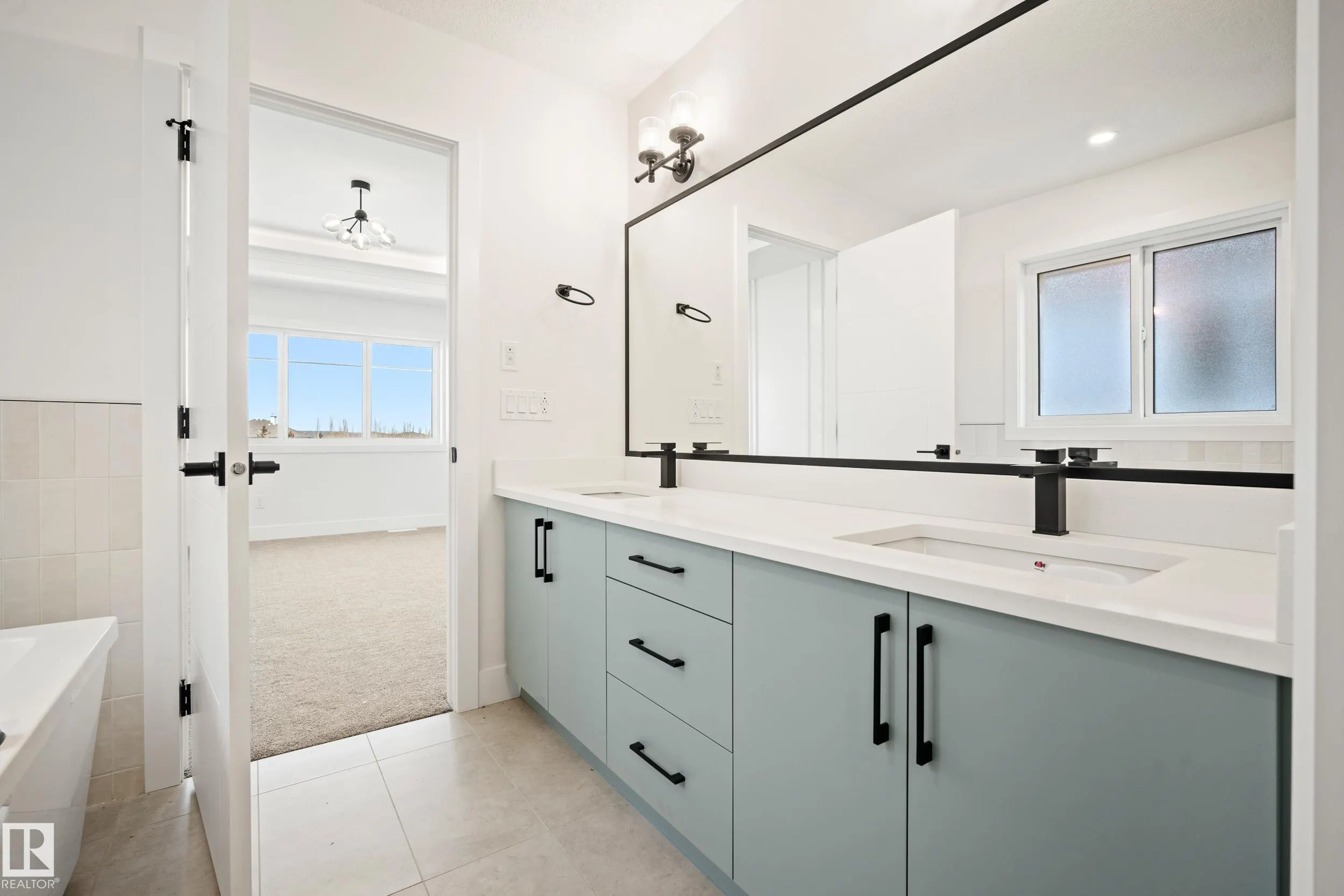 370 Liden Loop