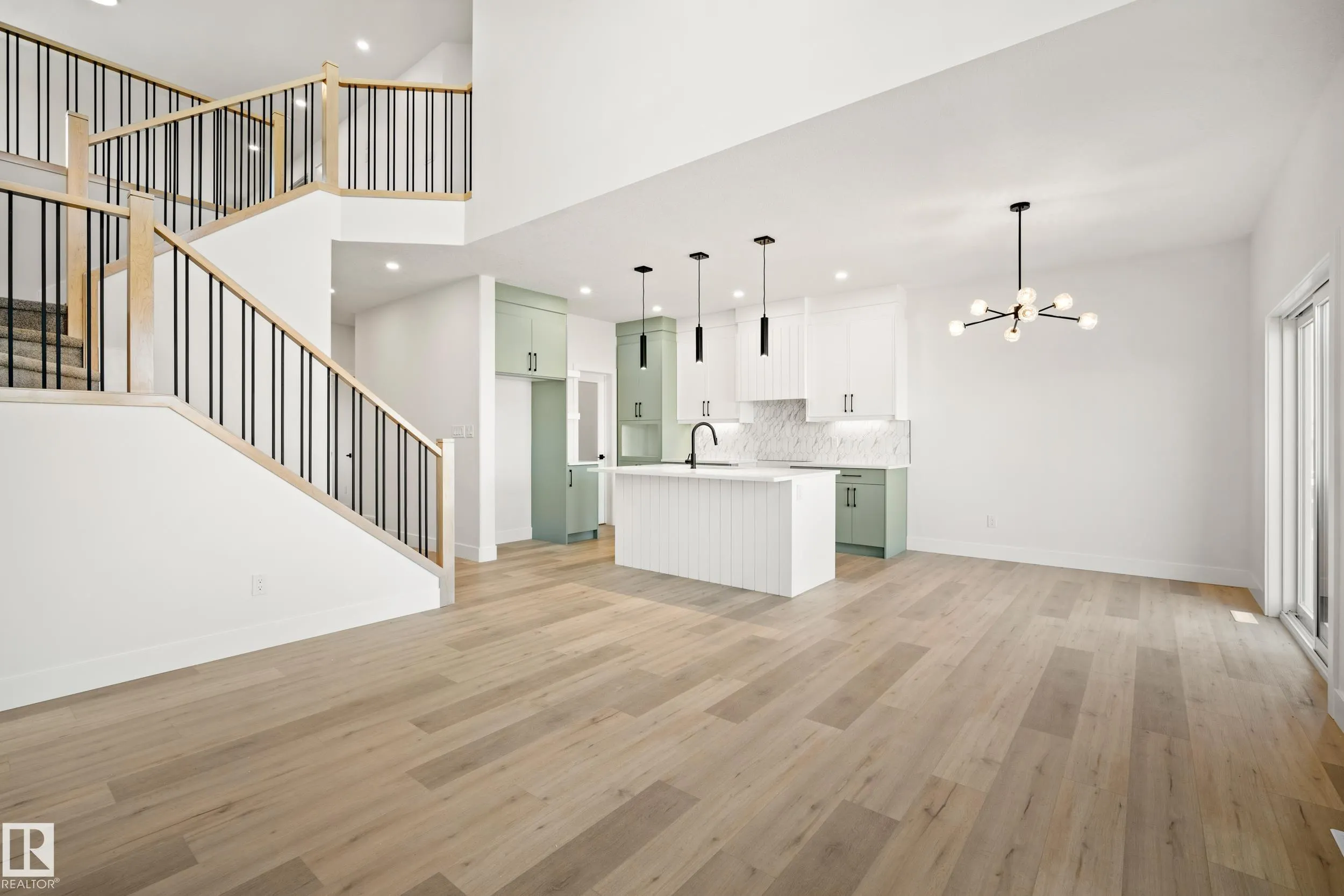 370 Liden Loop