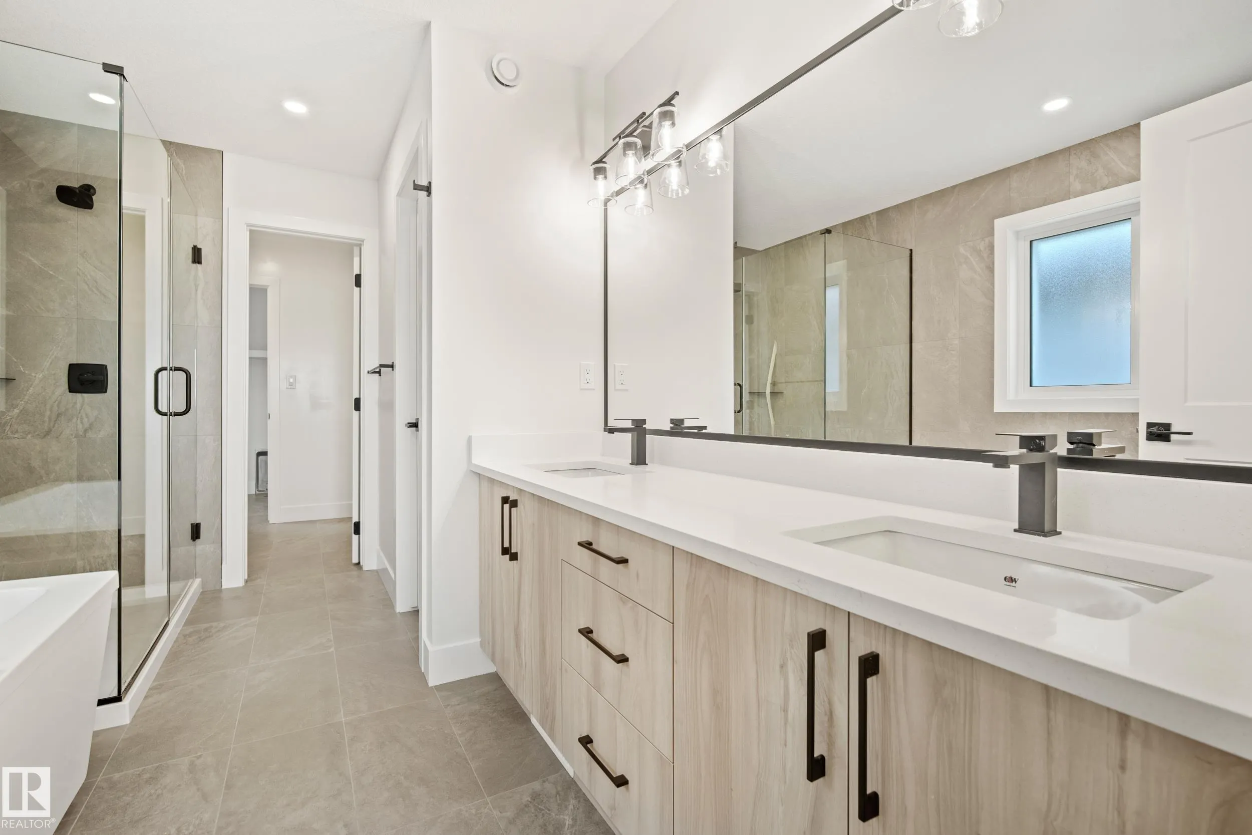 370 Liden Loop