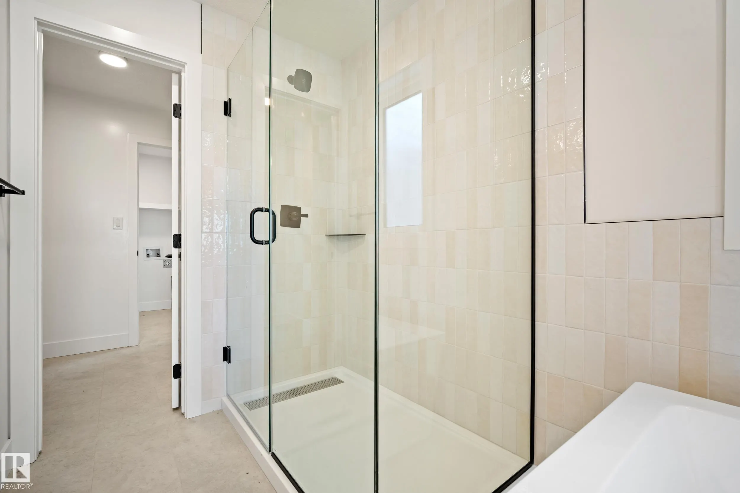 370 Liden Loop
