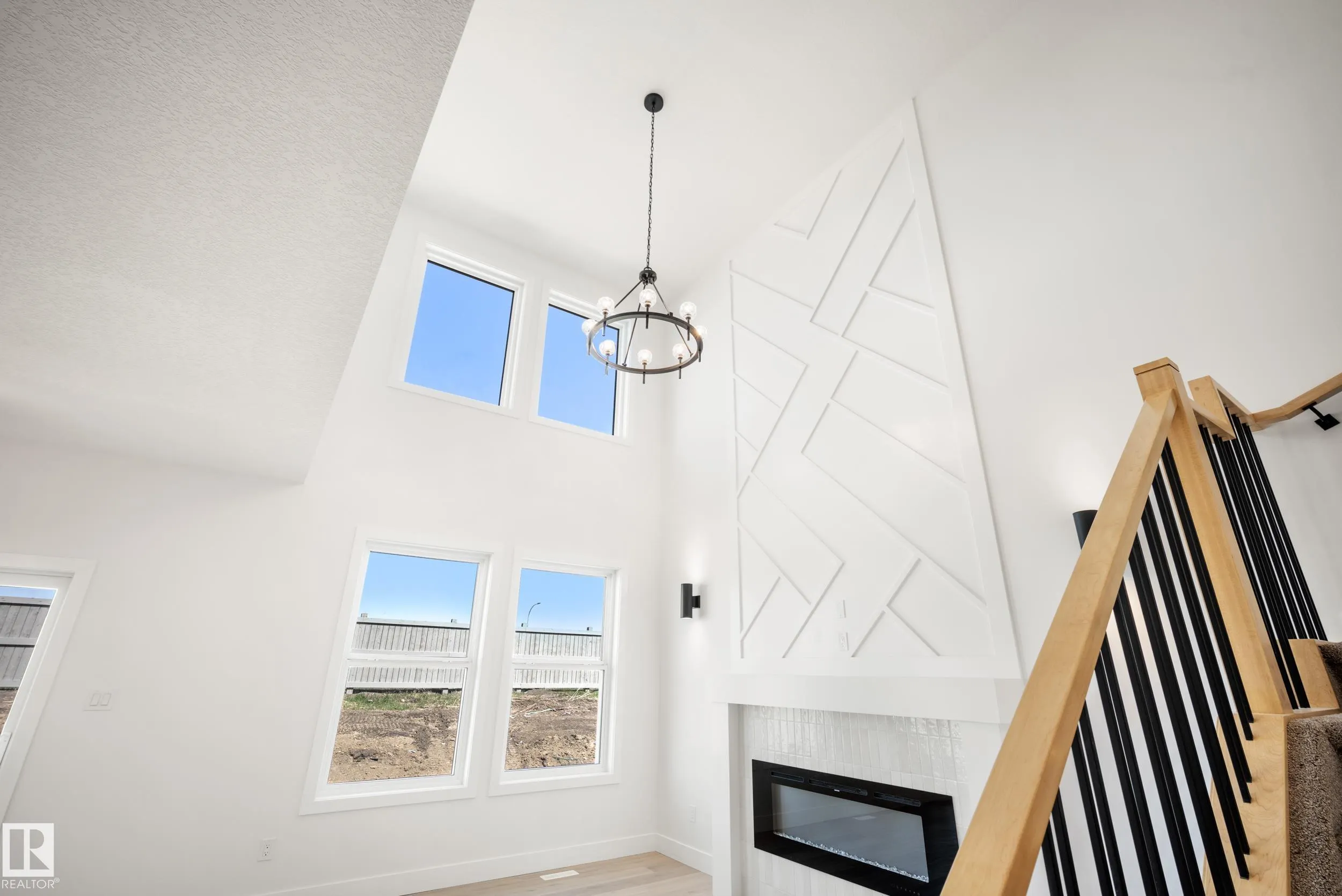 370 Liden Loop