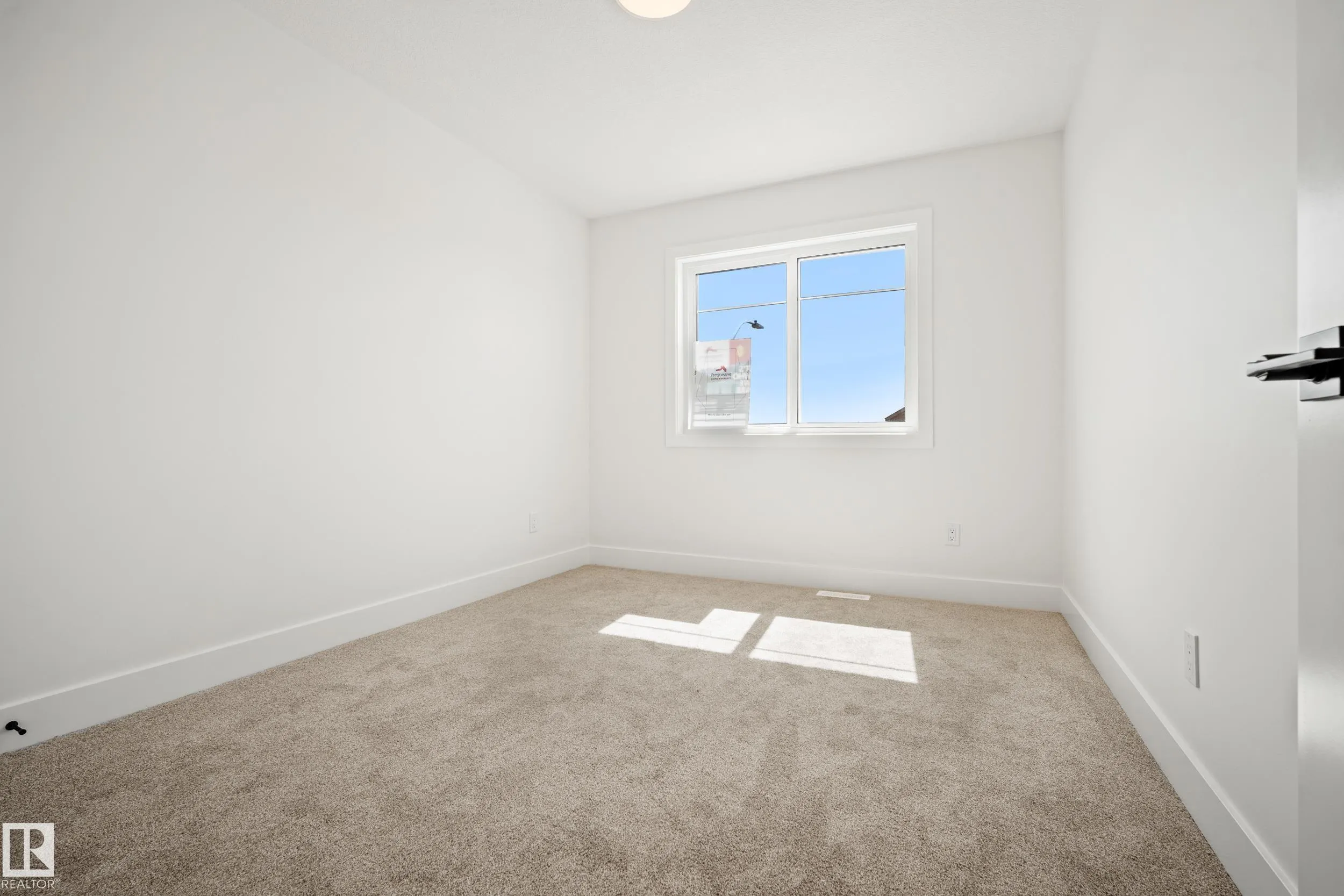 370 Liden Loop