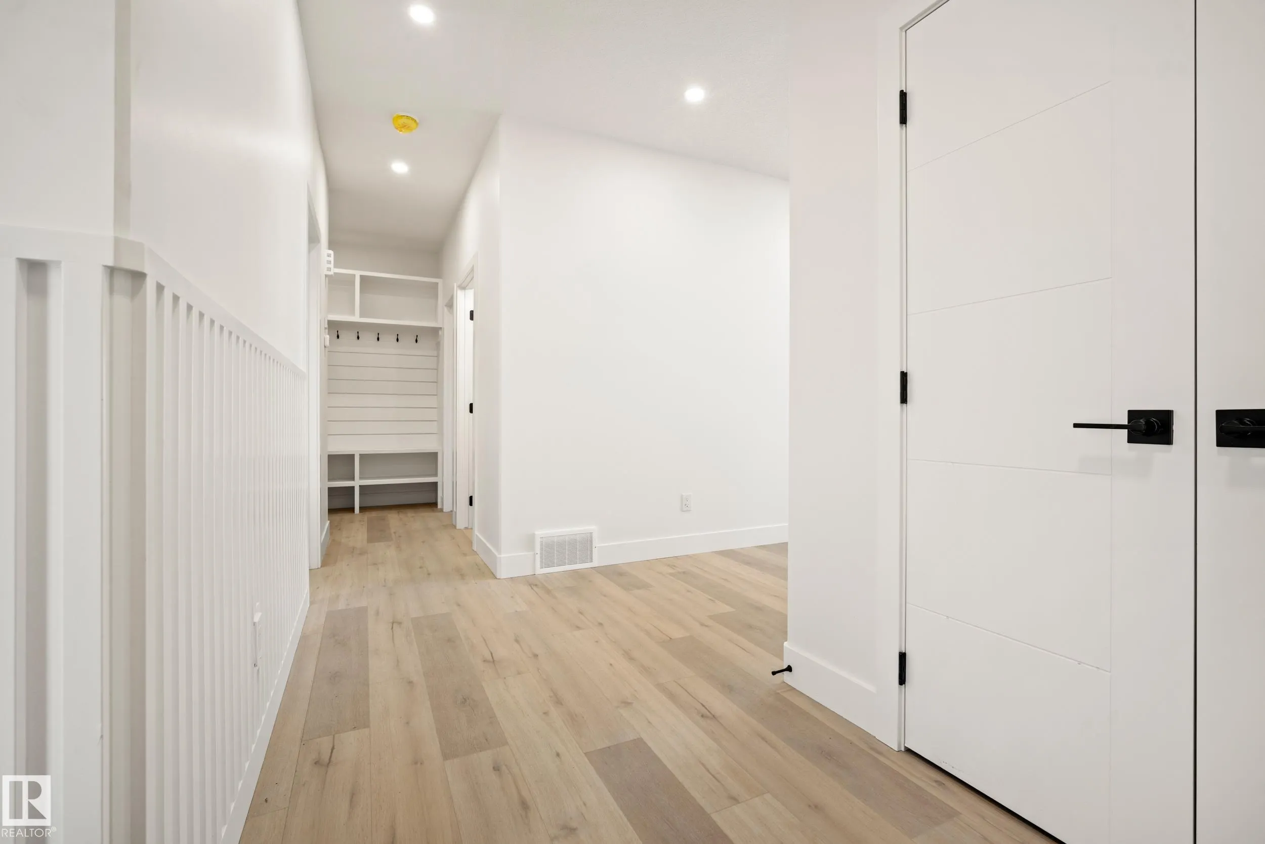 370 Liden Loop