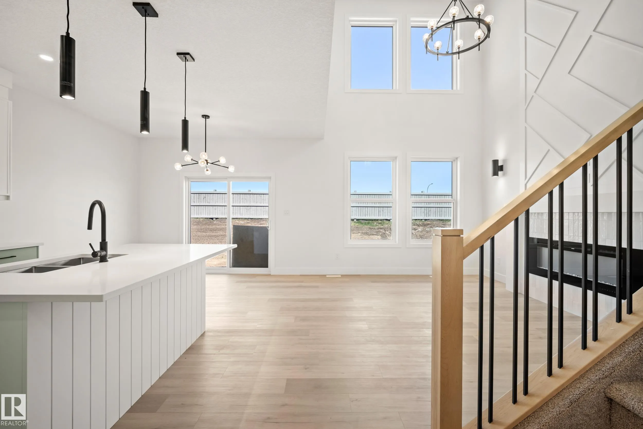 370 Liden Loop