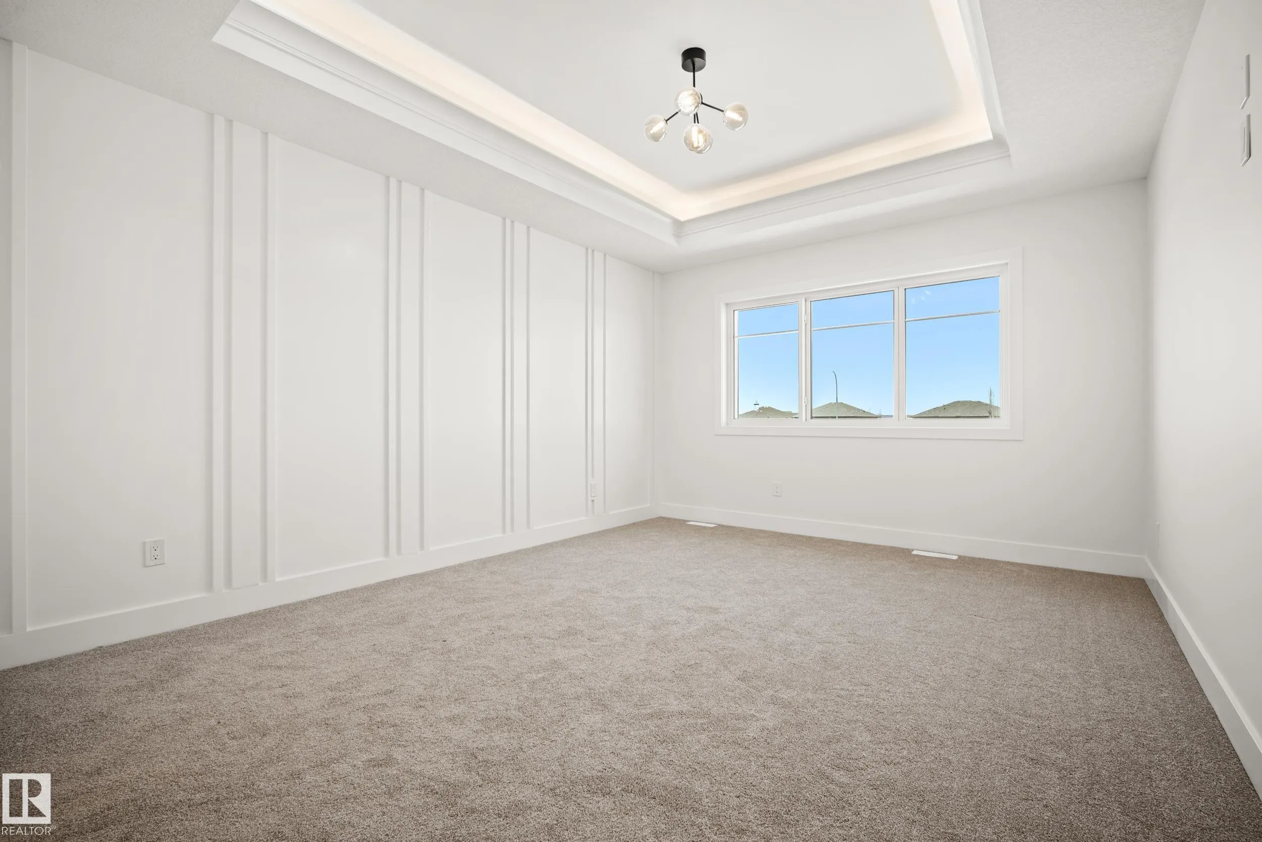 370 Liden Loop