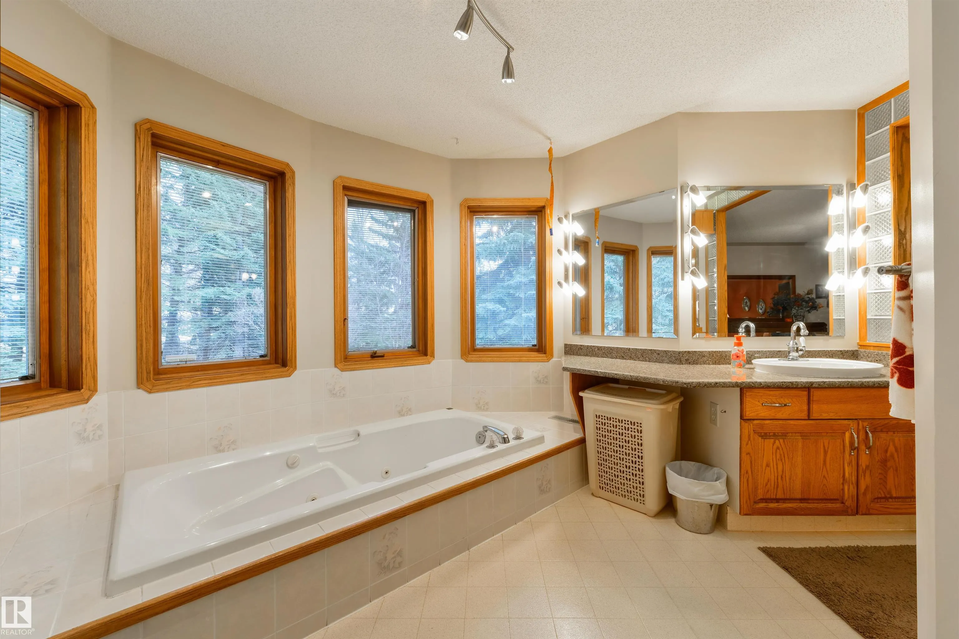 27113 TWP ROAD 522