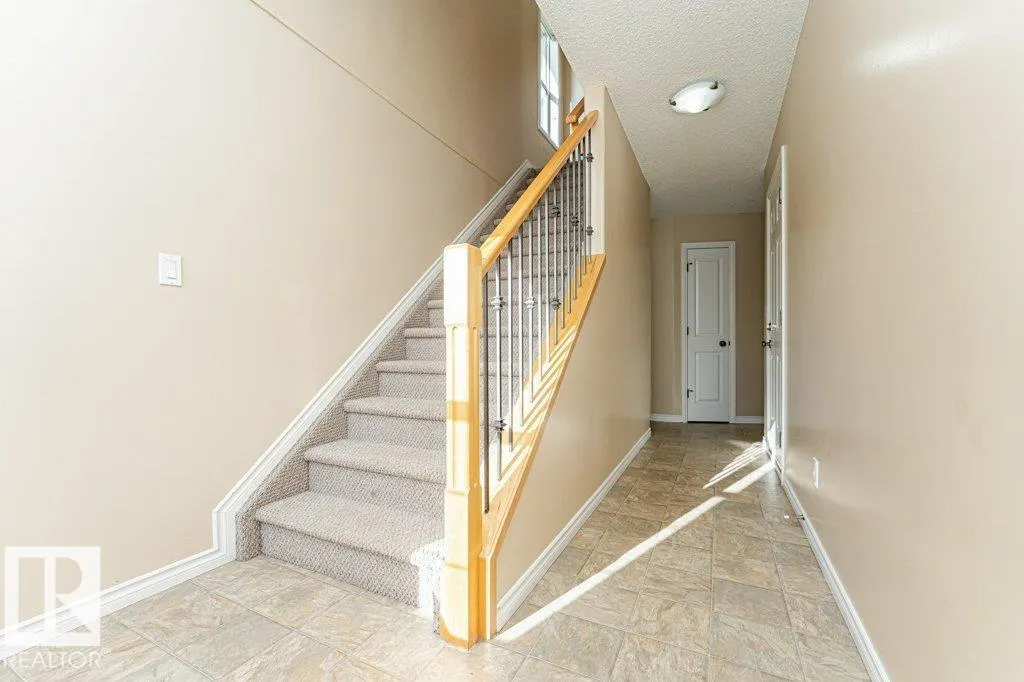 15 WOODSMERE Close