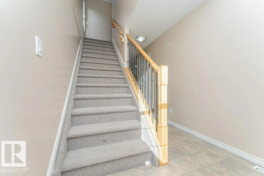 15 WOODSMERE Close