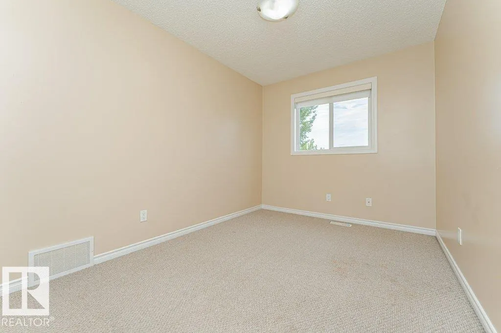 15 WOODSMERE Close