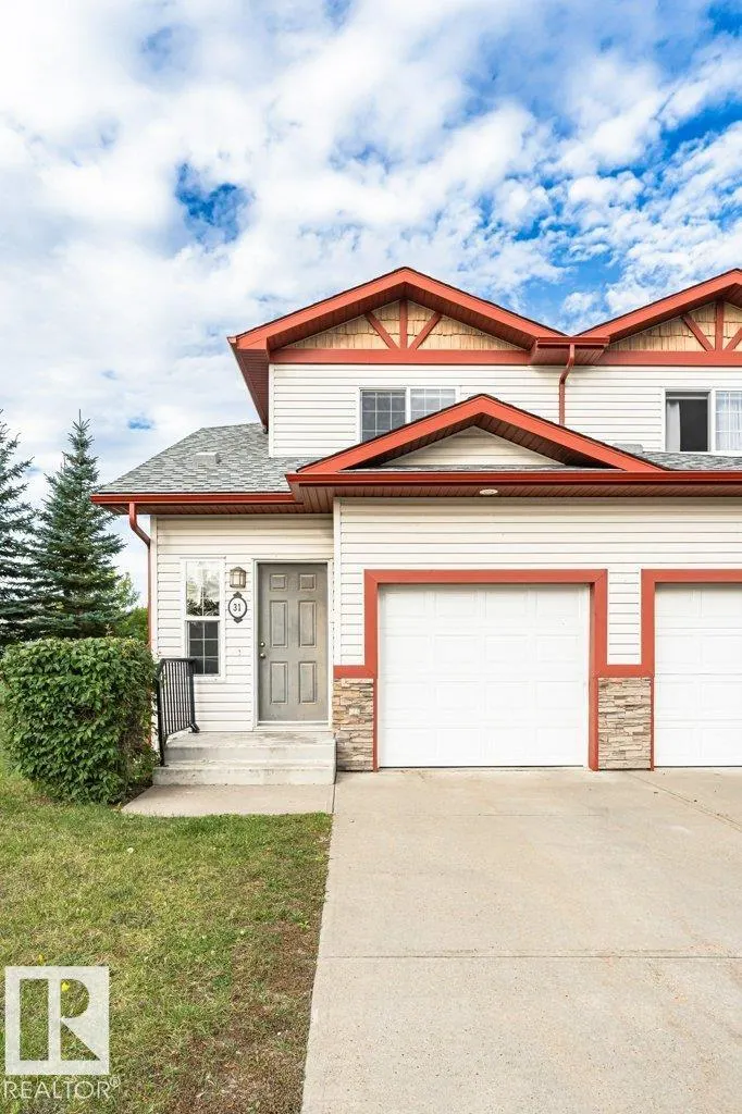 15 WOODSMERE Close