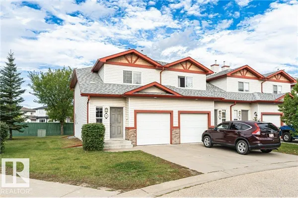 15 WOODSMERE Close