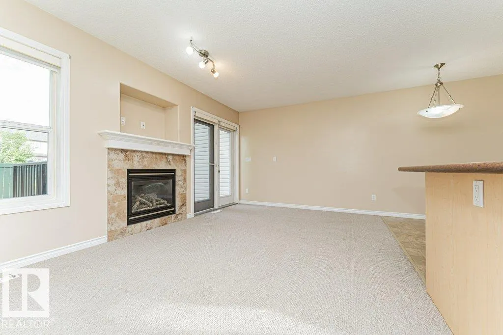 15 WOODSMERE Close