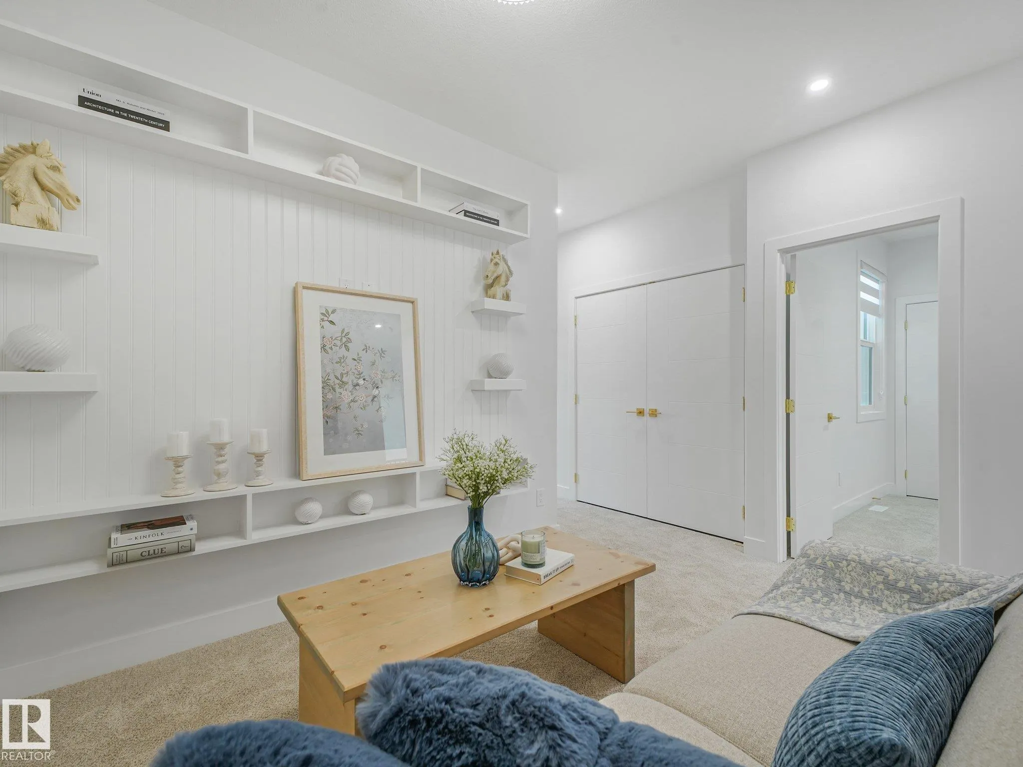 102 Ravenshire Wynd