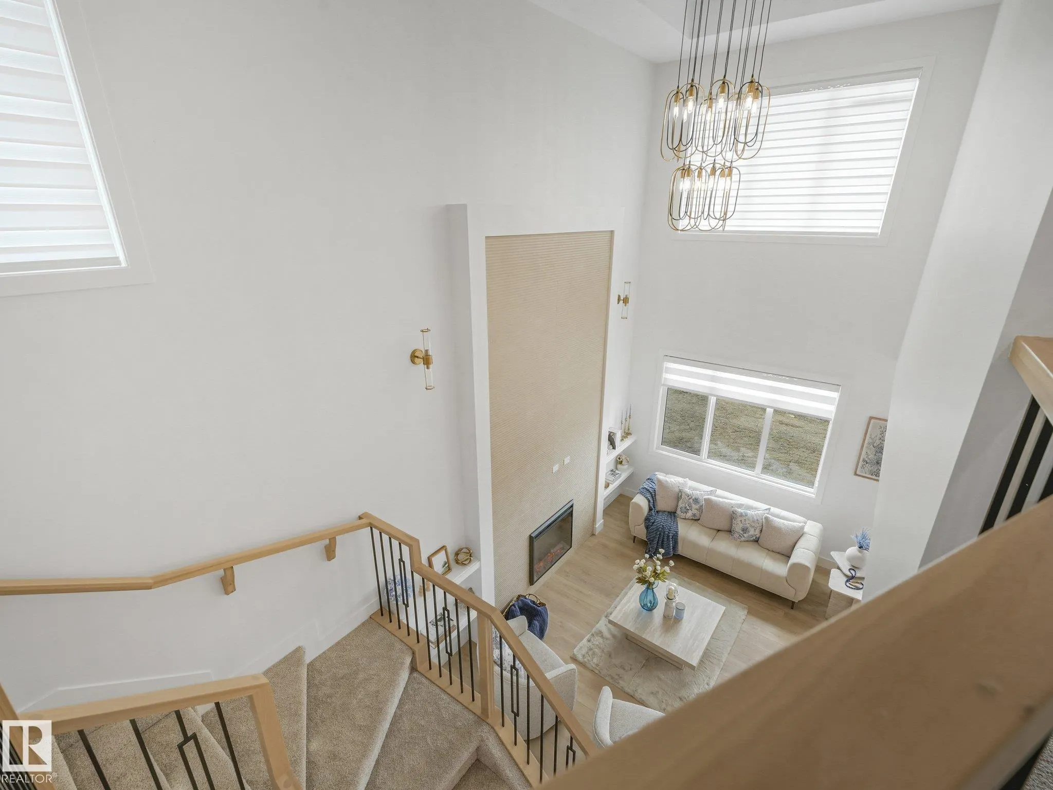 102 Ravenshire Wynd