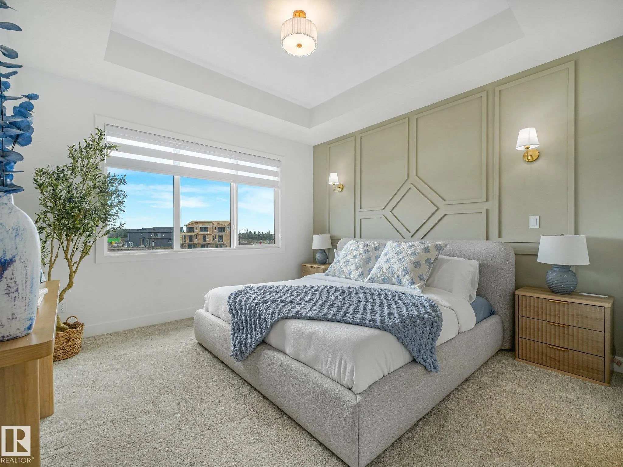 102 Ravenshire Wynd