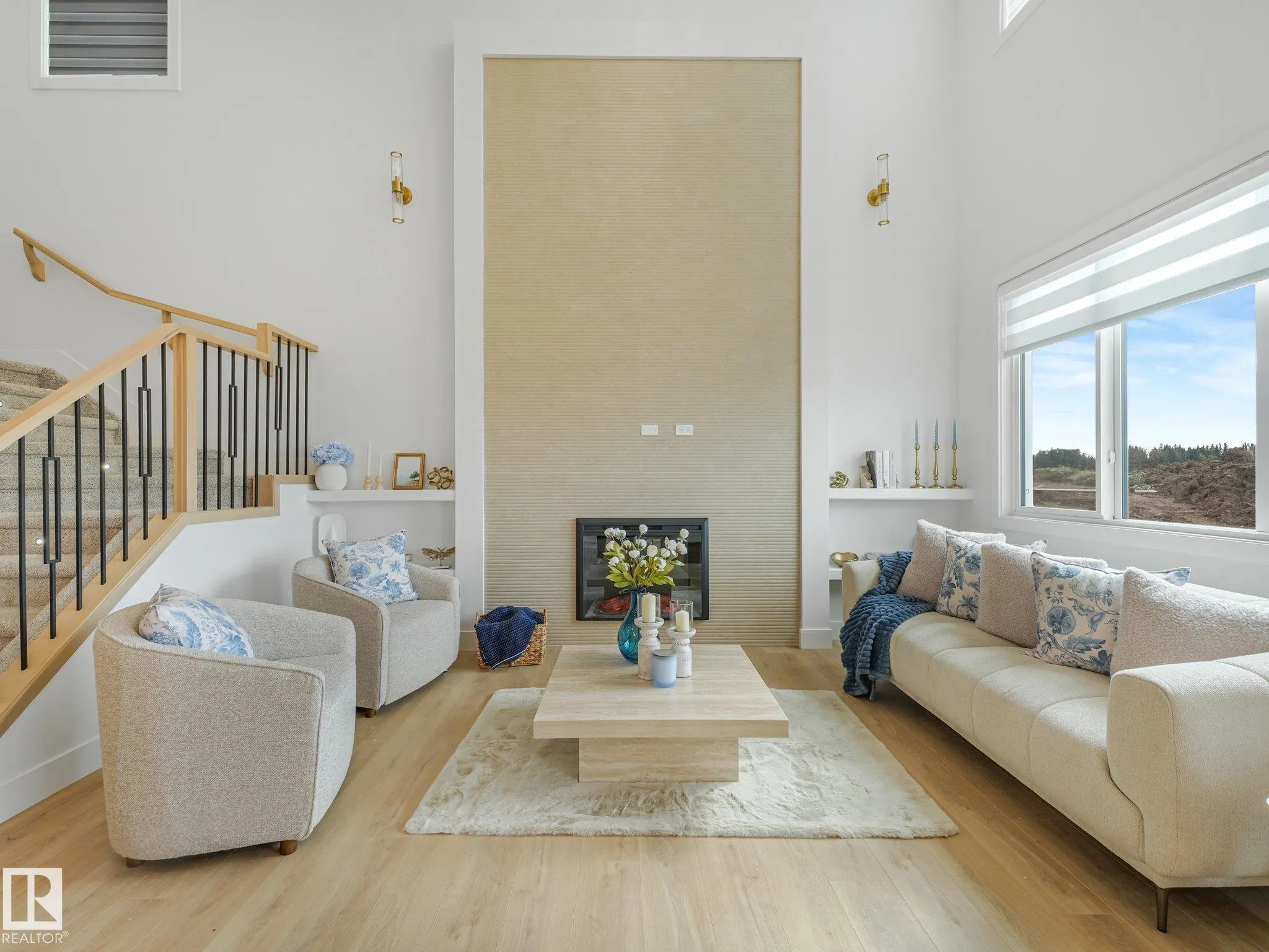 102 Ravenshire Wynd
