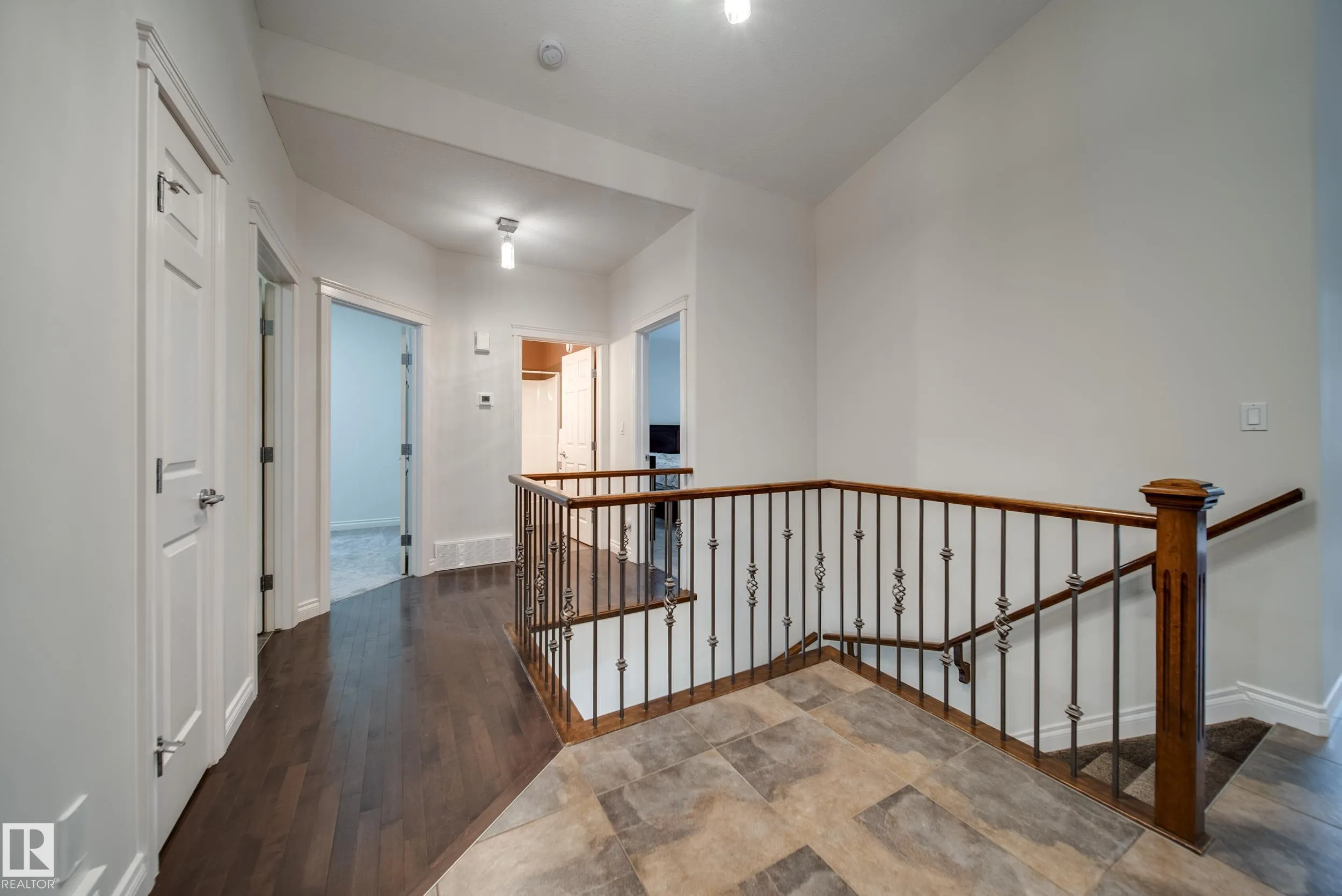 2410 WARRY Place