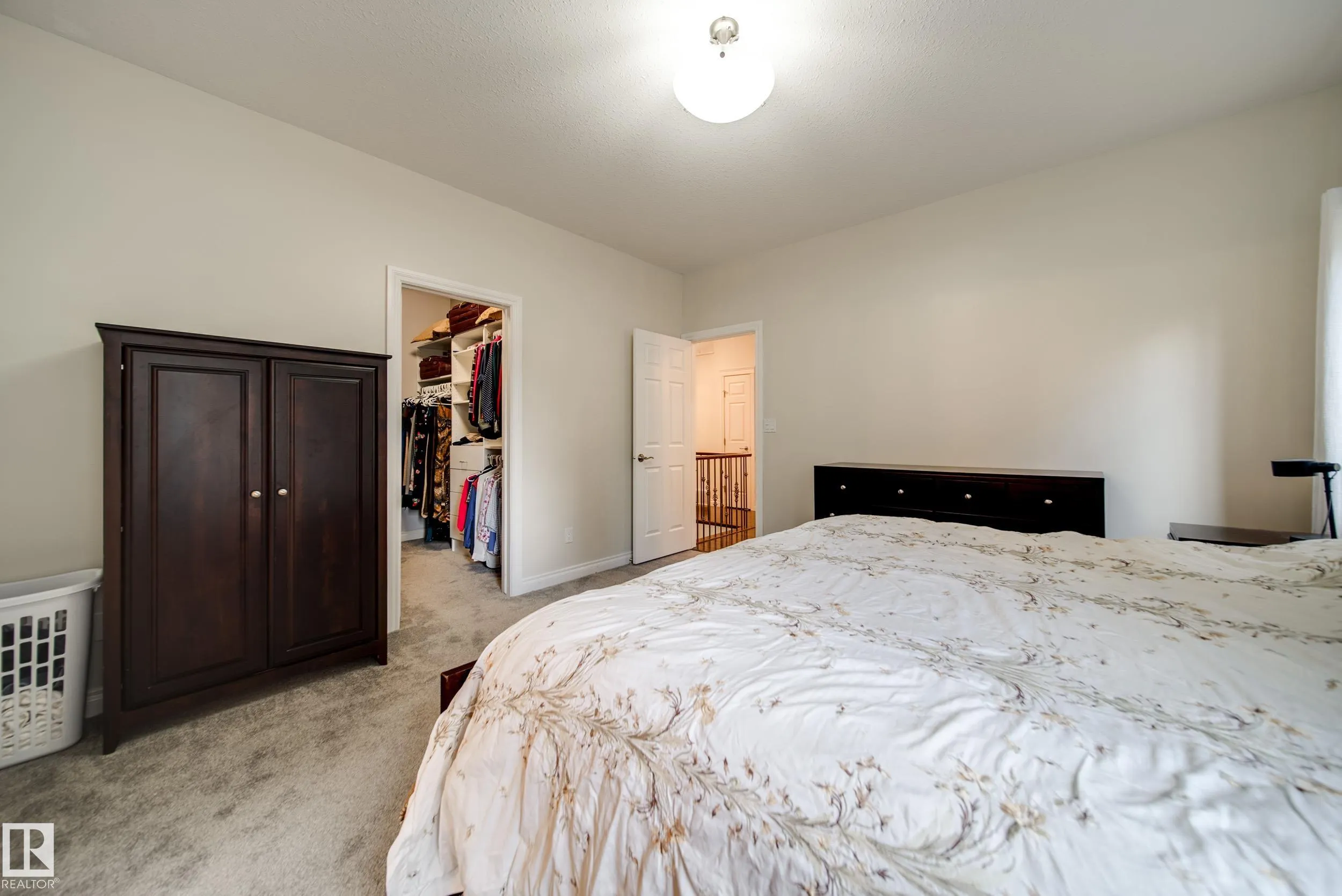 2410 WARRY Place