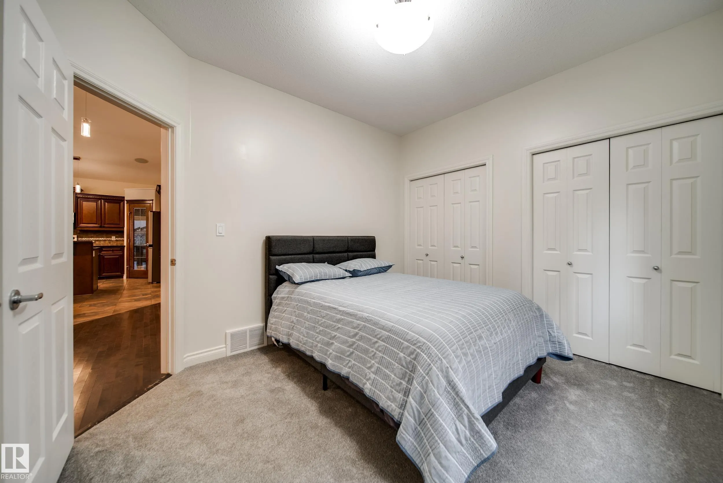 2410 WARRY Place