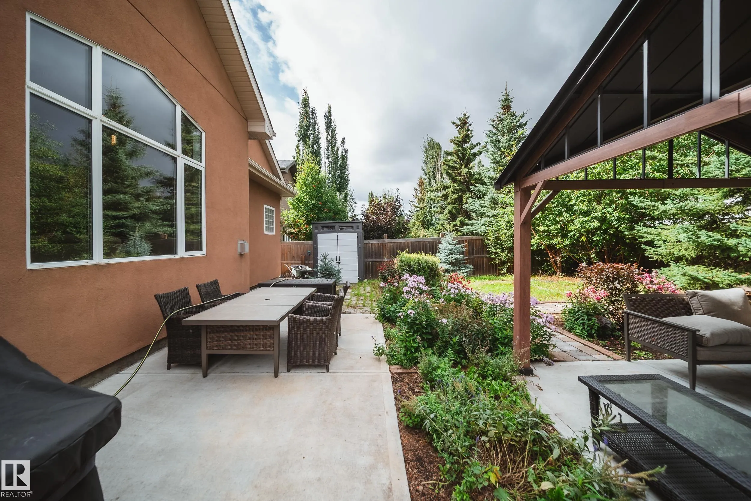 2410 WARRY Place