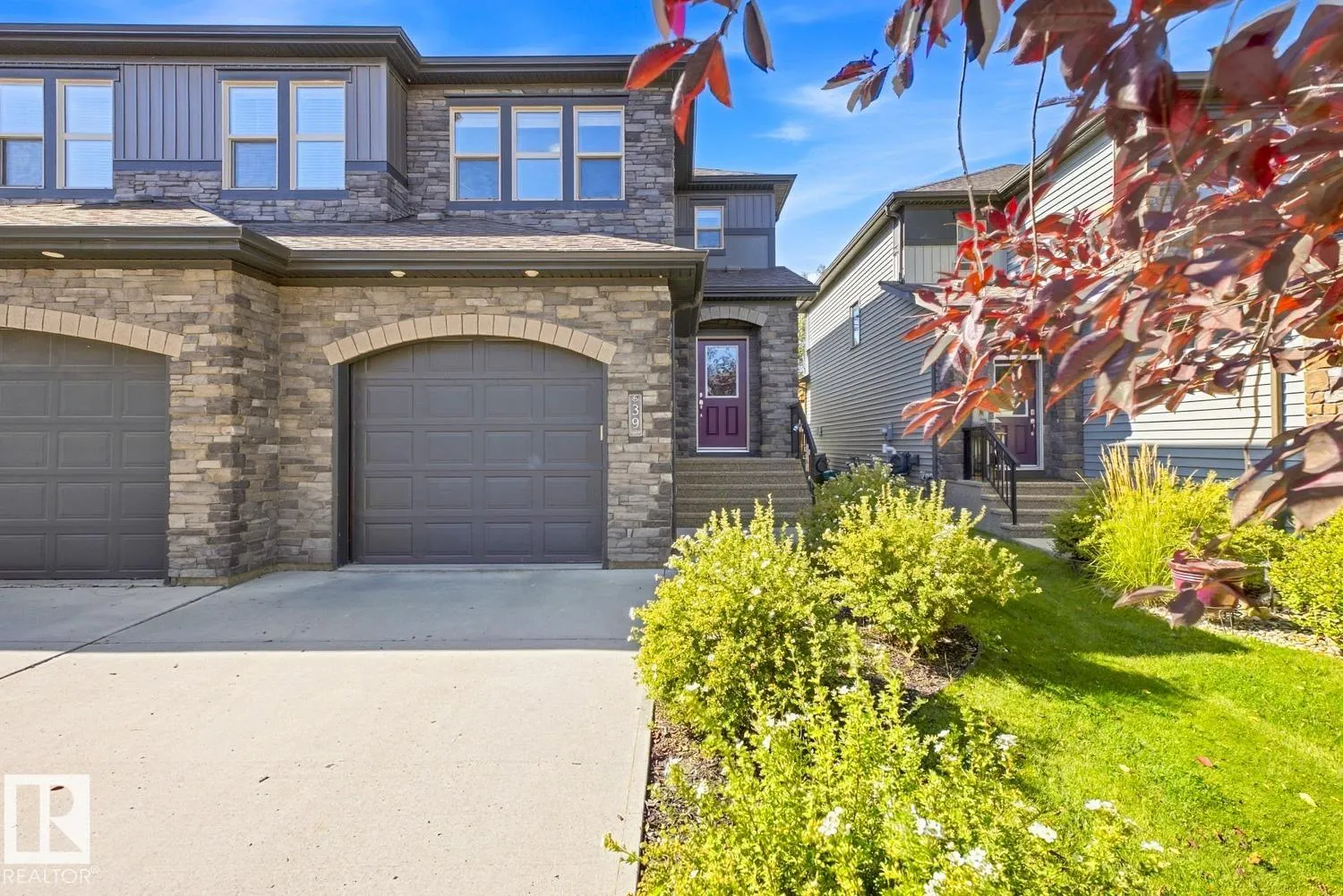 39 GREENBURY Manor
