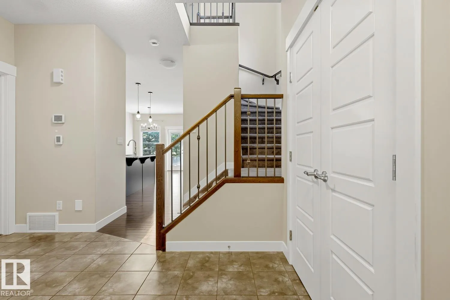 39 GREENBURY Manor