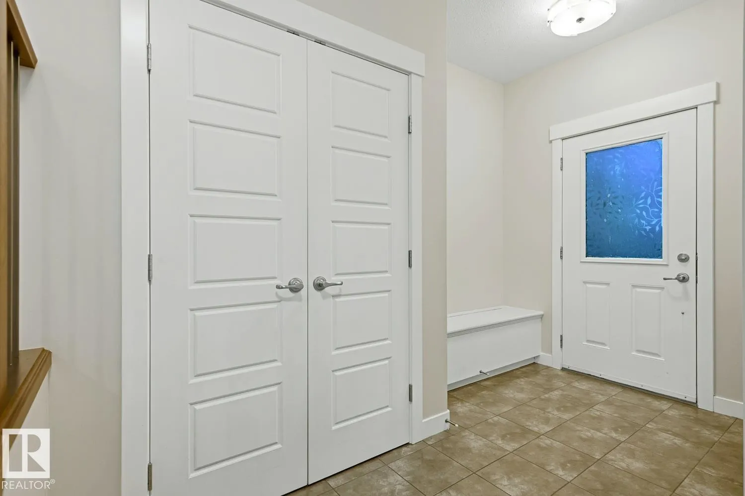 39 GREENBURY Manor