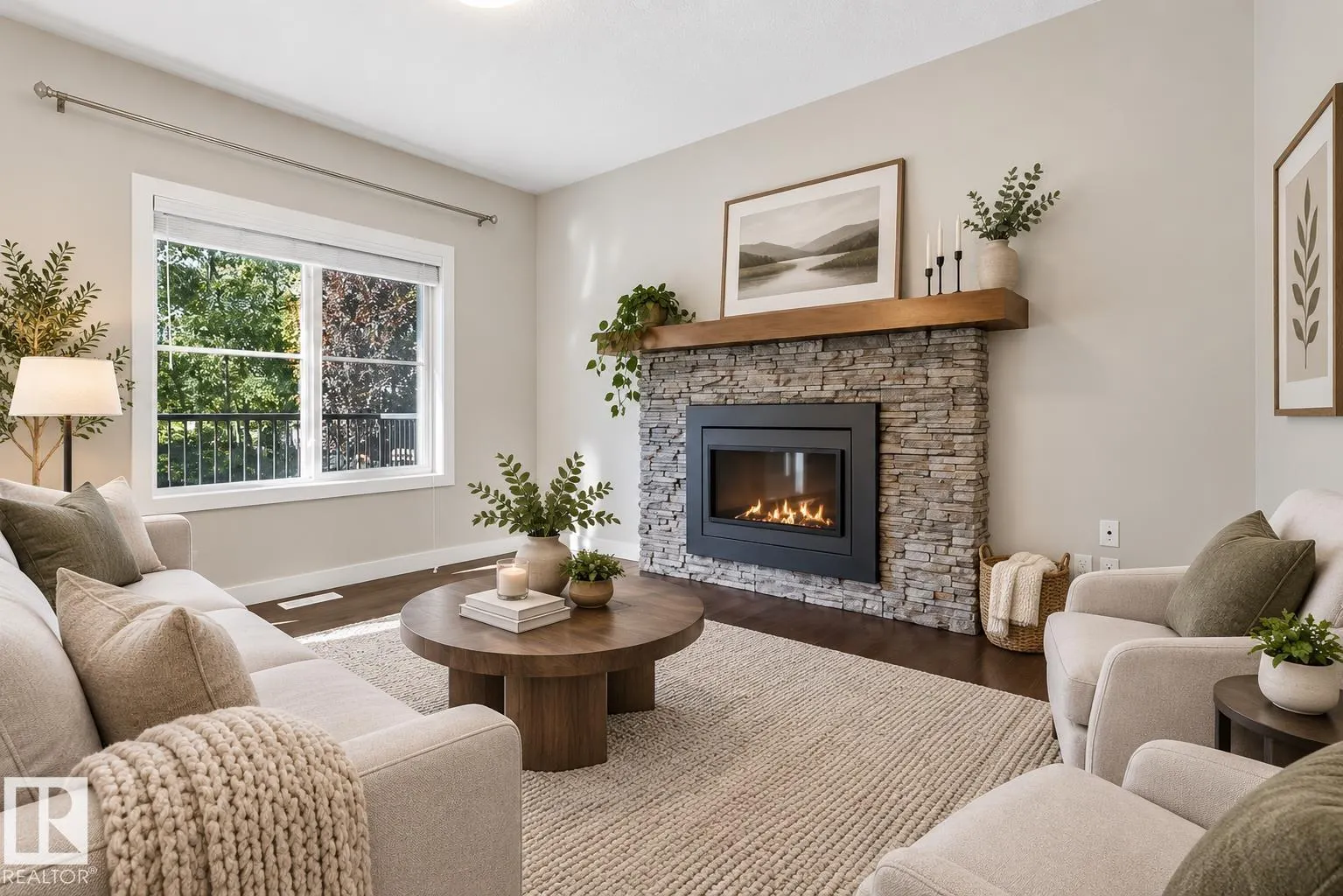 39 GREENBURY Manor