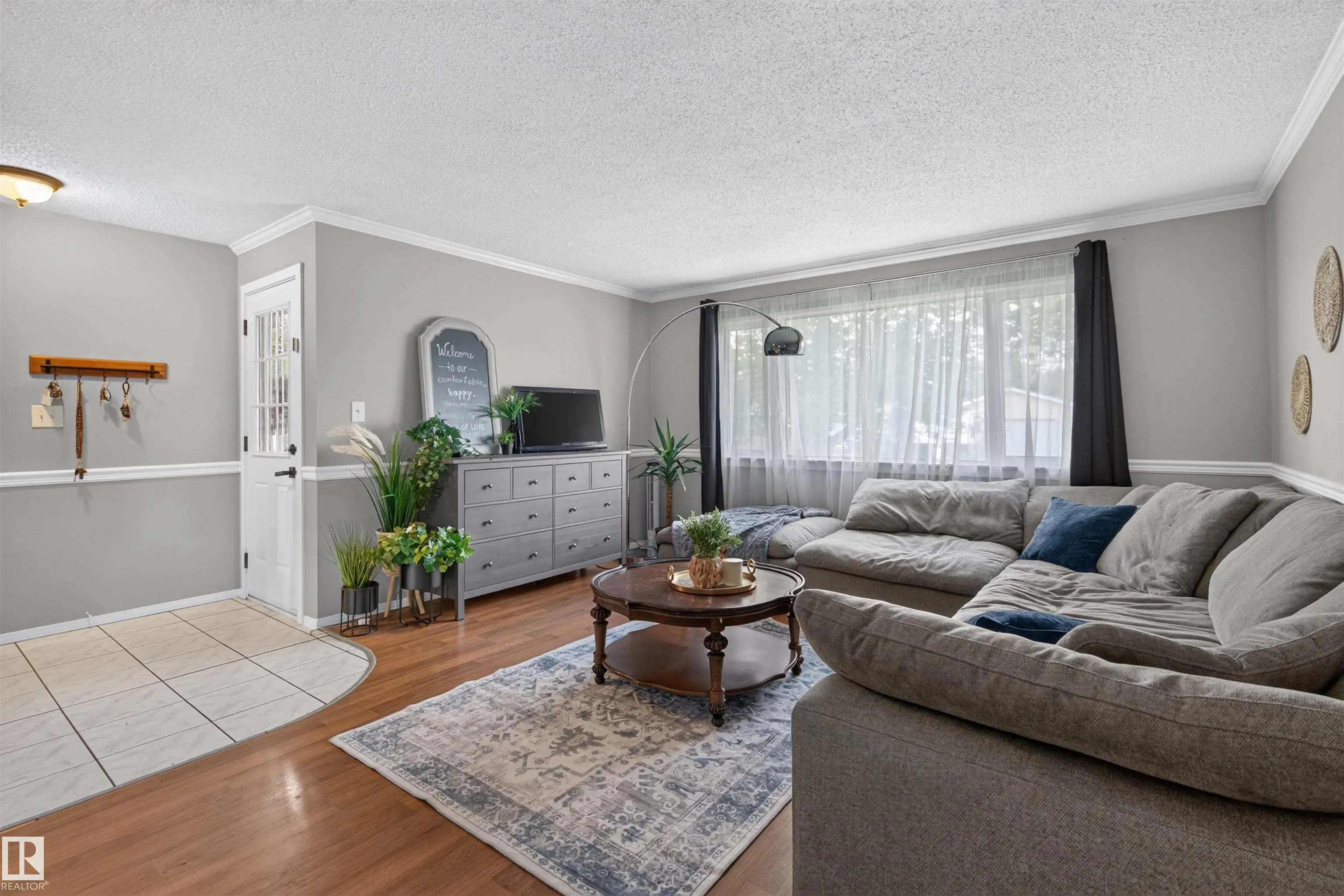 3606 44 Street