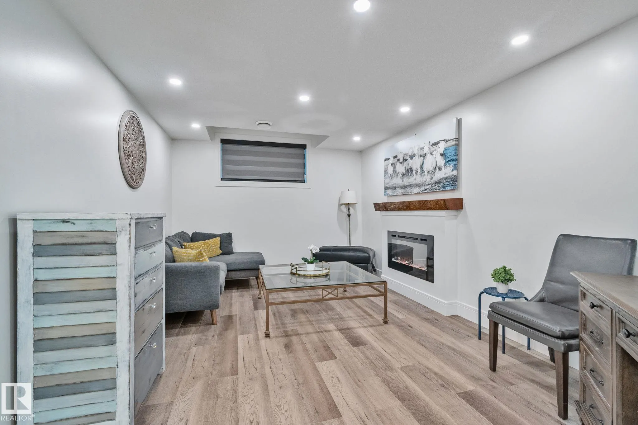 4416 Suzanna Crescent
