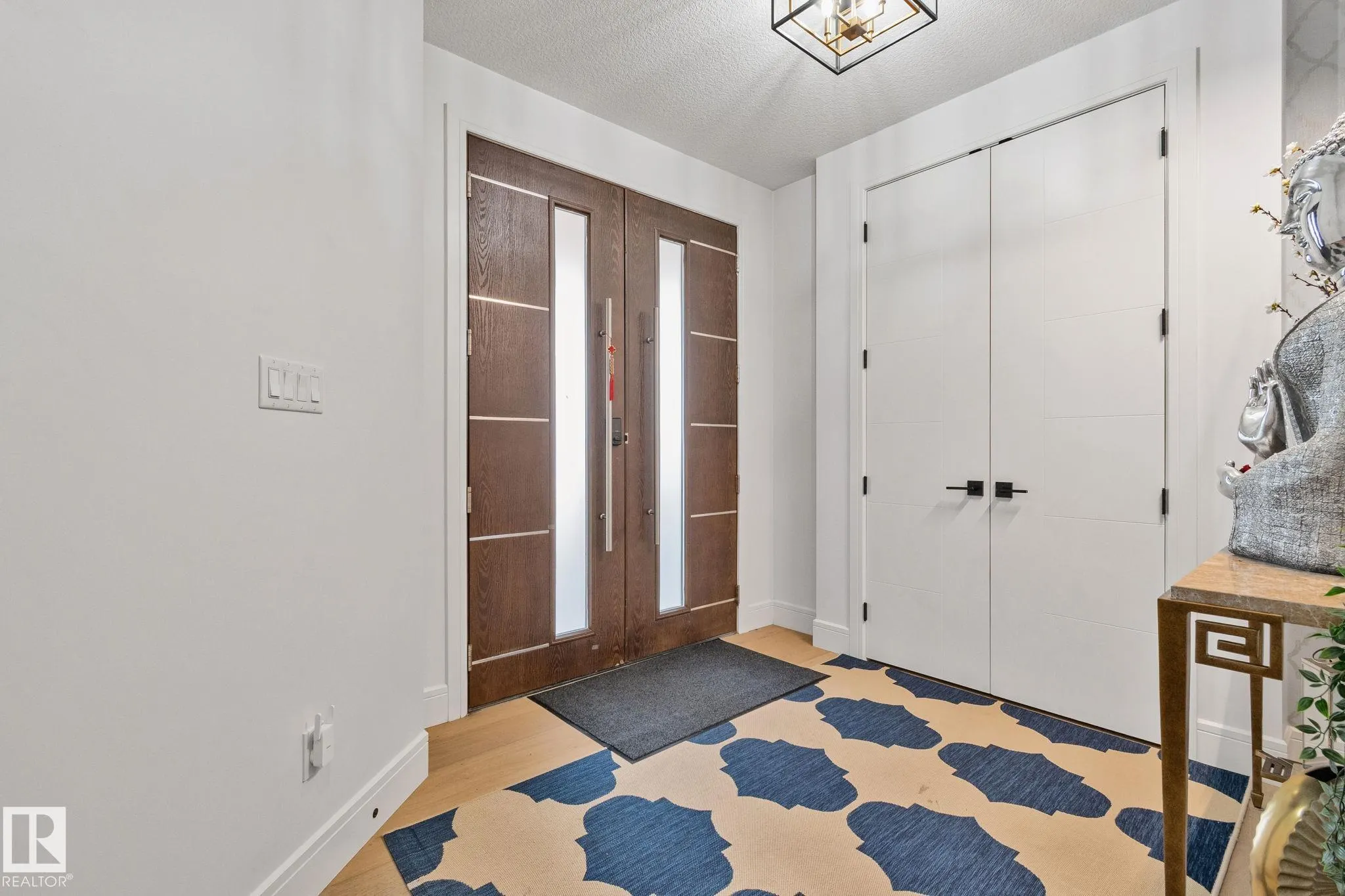 4416 Suzanna Crescent