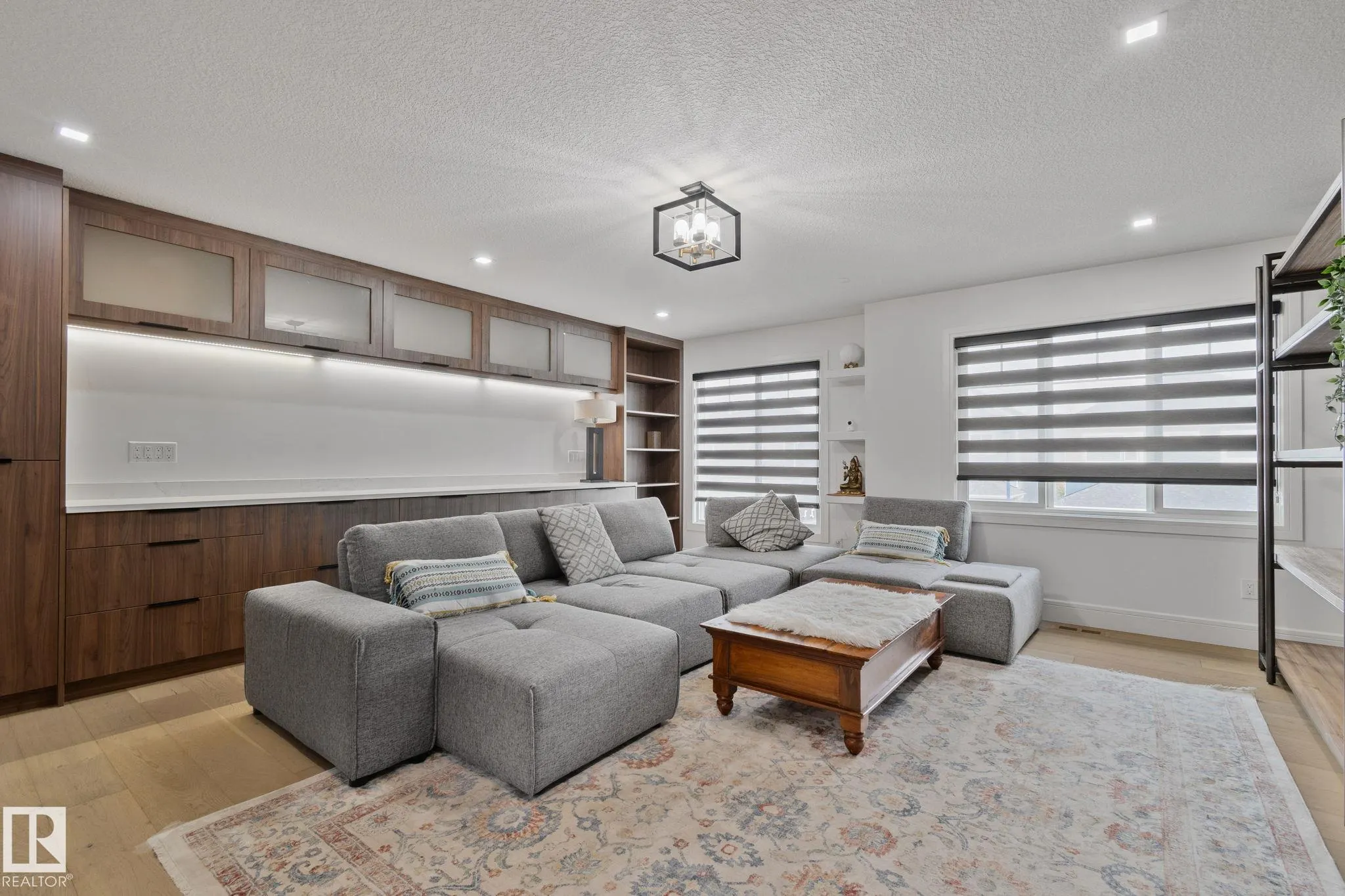 4416 Suzanna Crescent