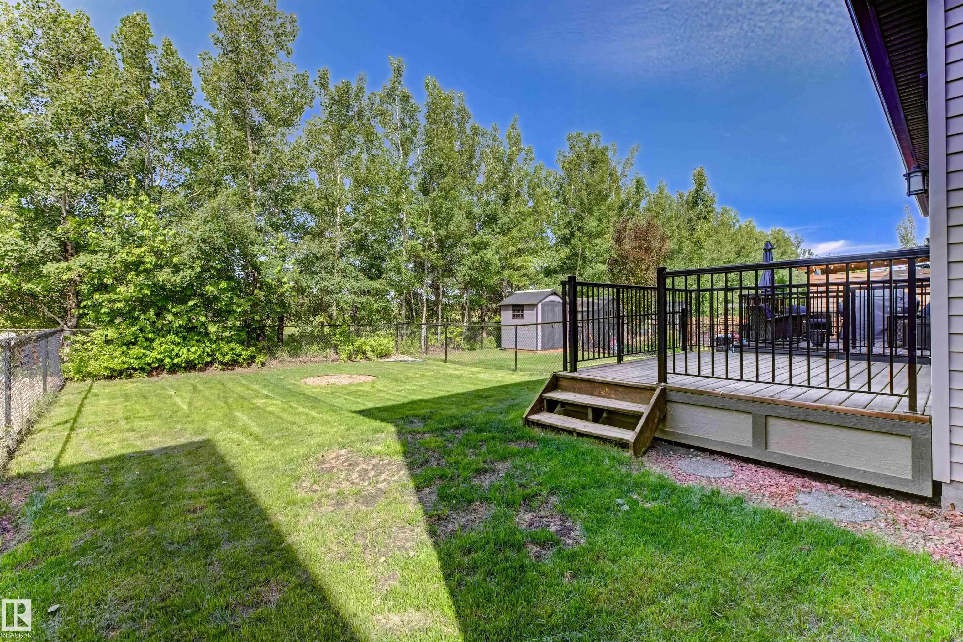 37 GREENBURY Manor