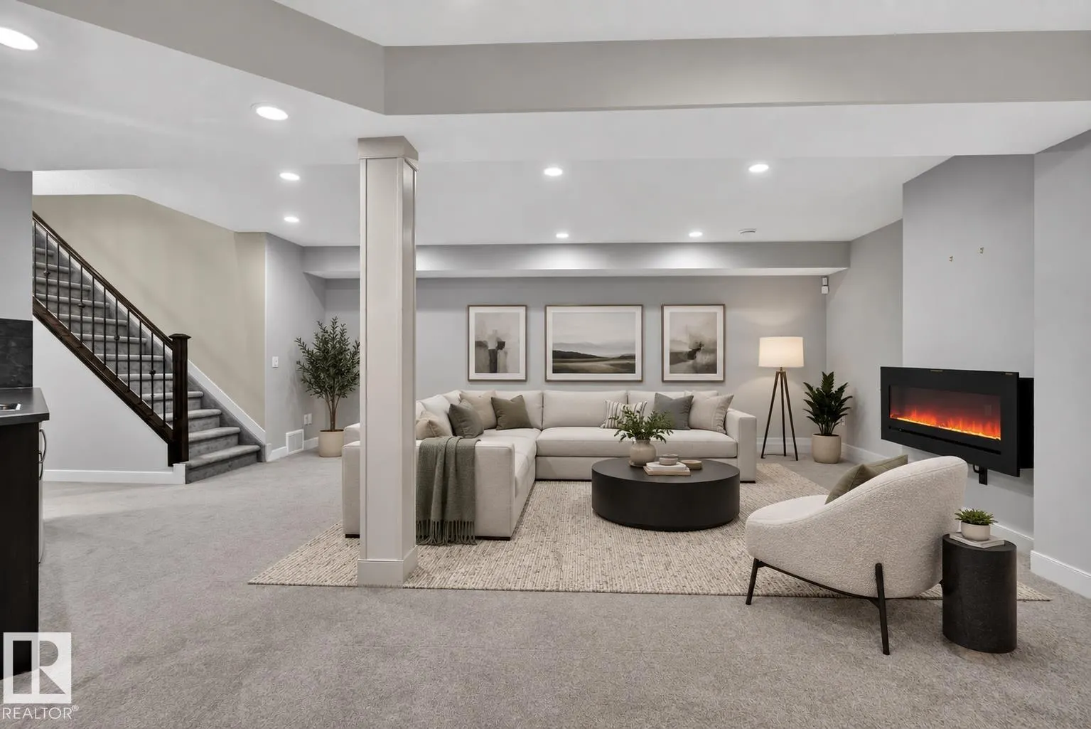 904 ARMITAGE Court