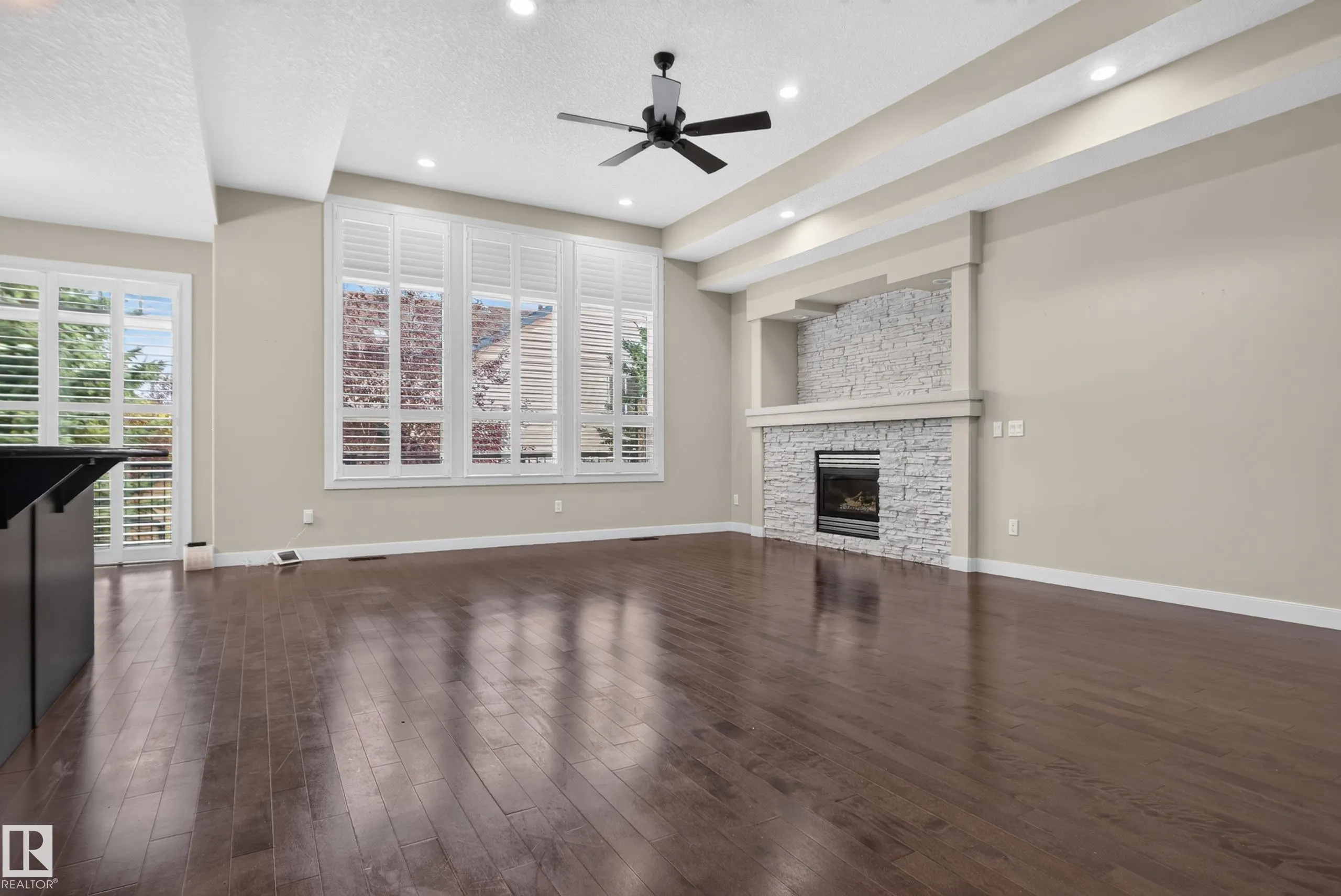 904 ARMITAGE Court