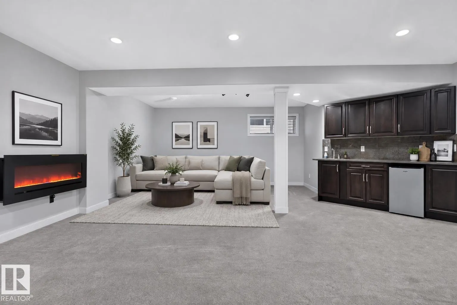 904 ARMITAGE Court