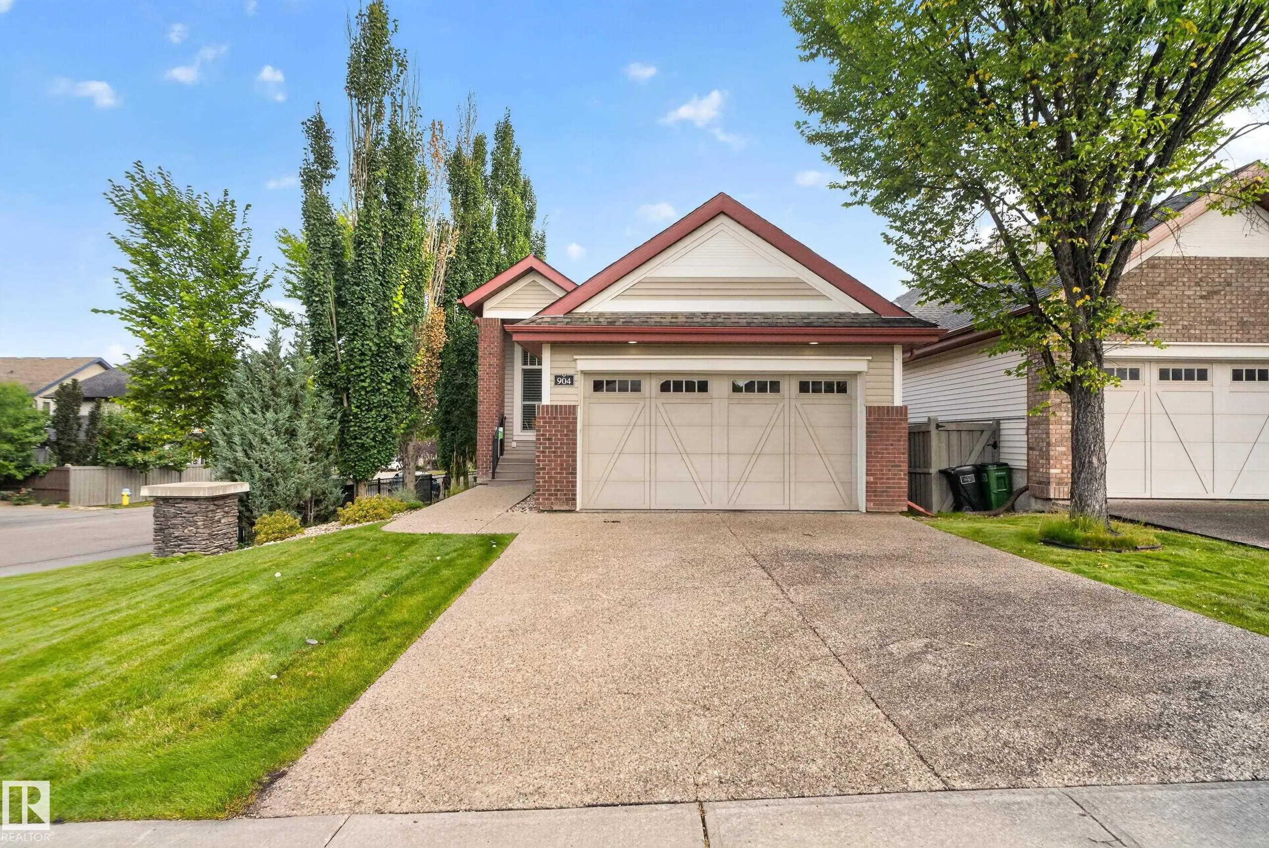 904 ARMITAGE Court