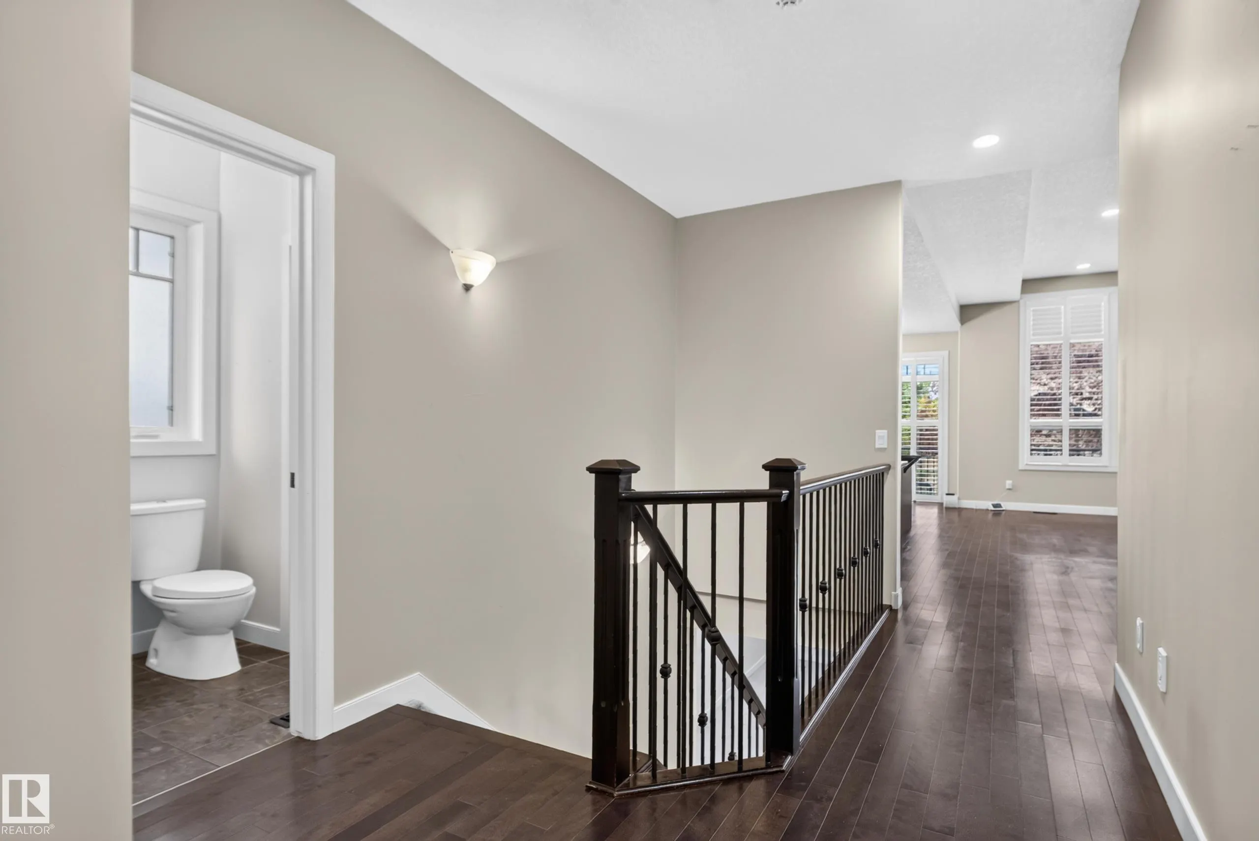 904 ARMITAGE Court