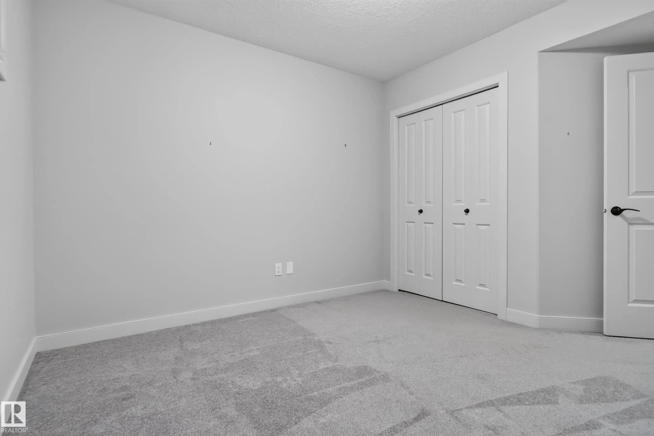 904 ARMITAGE Court