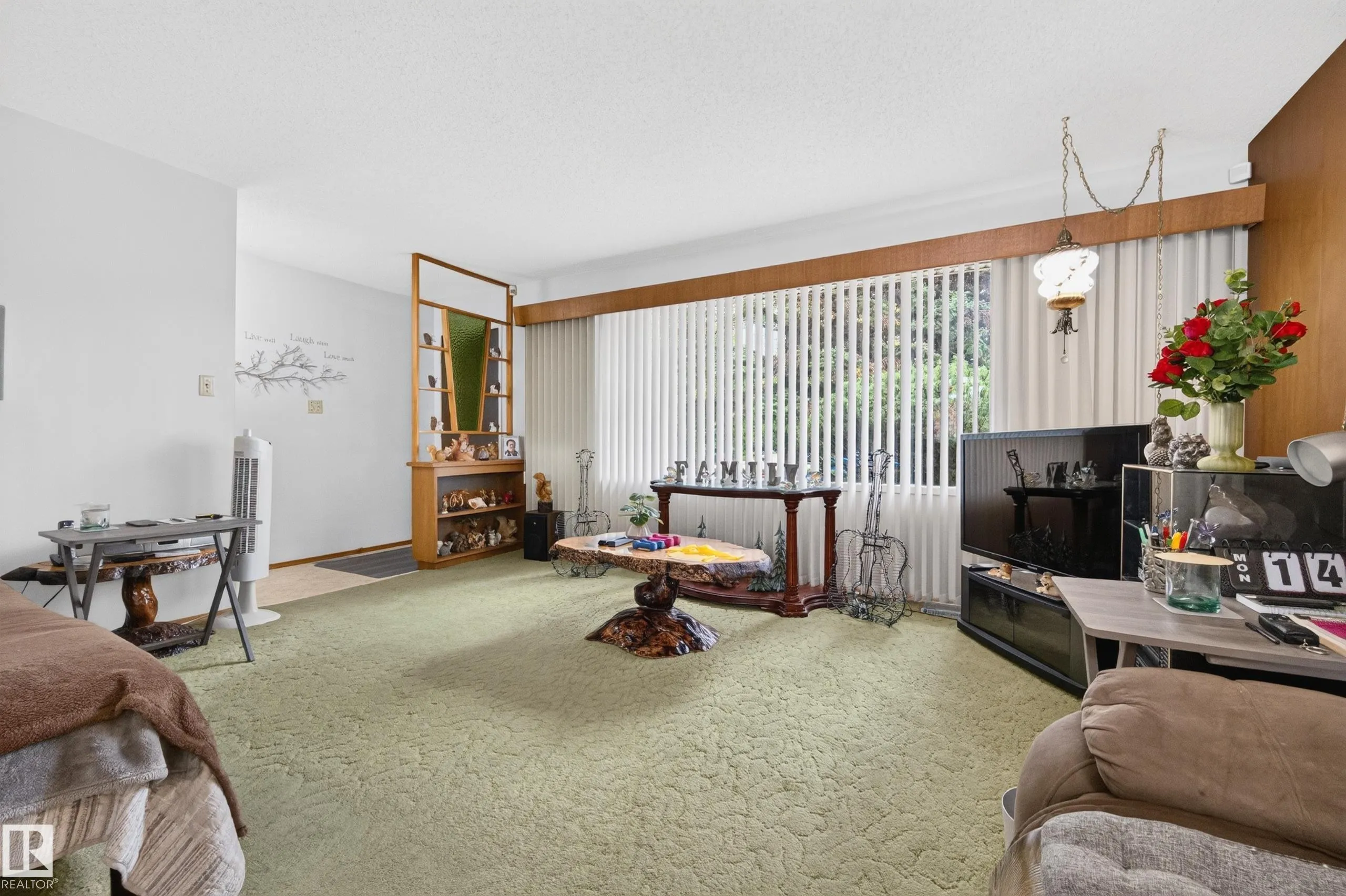 28 PEACOCK Drive