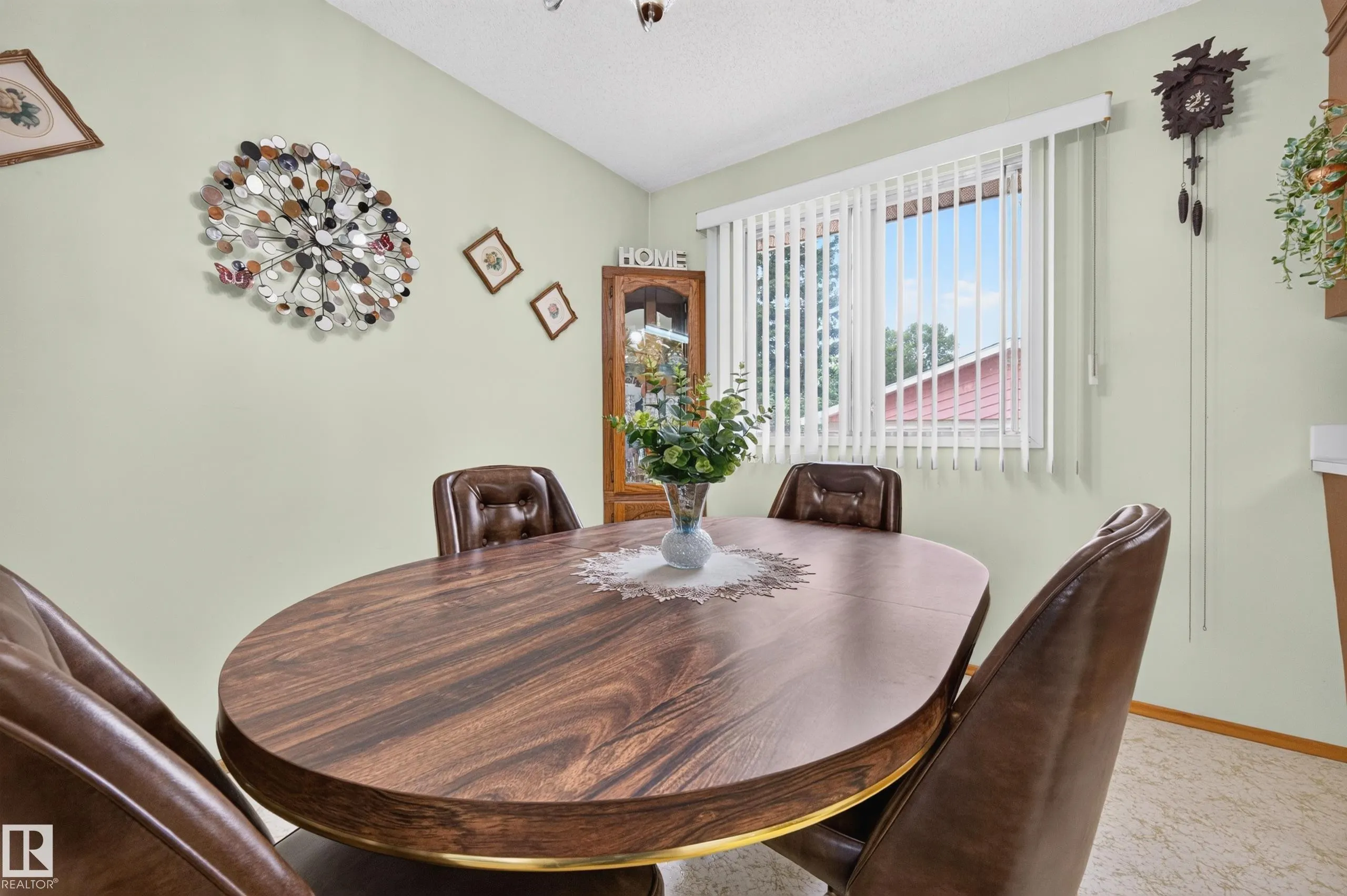 28 PEACOCK Drive