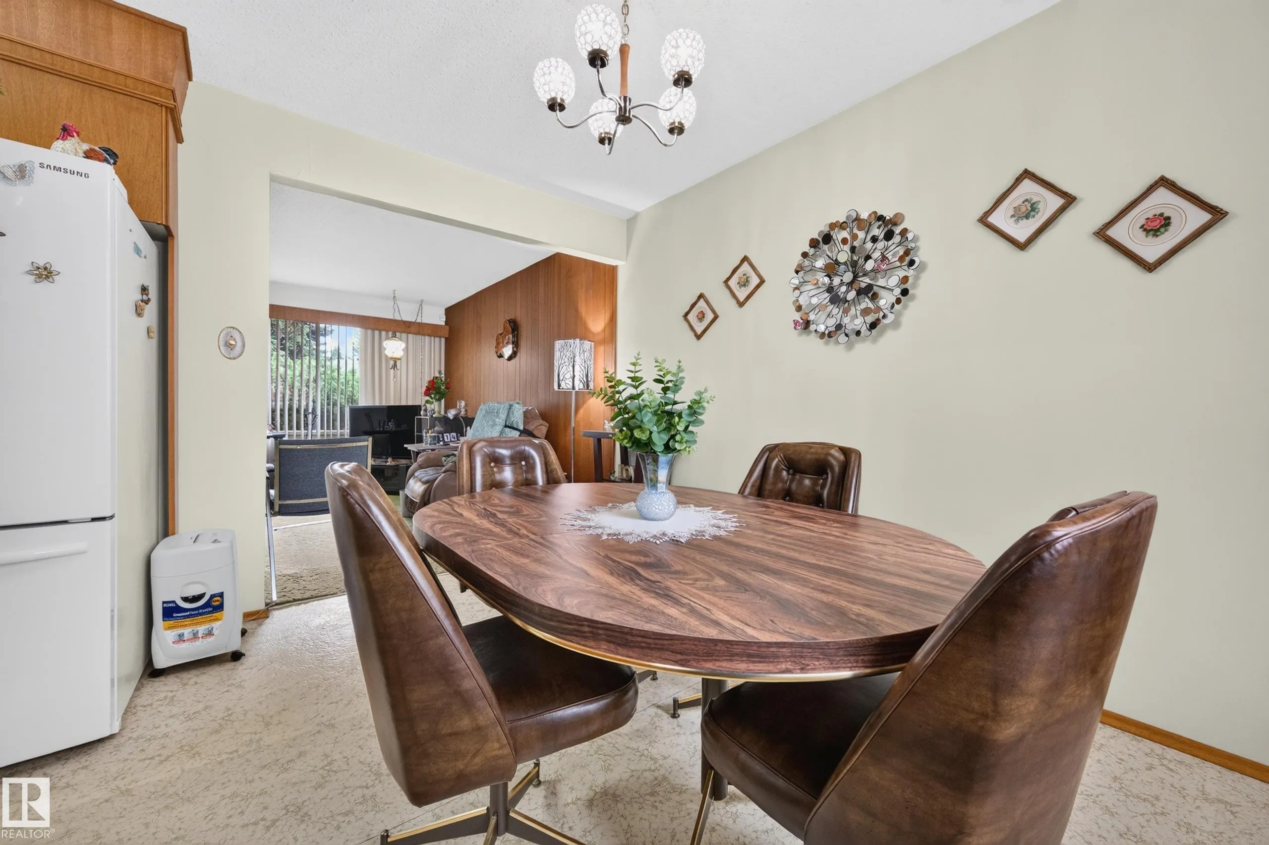 28 PEACOCK Drive