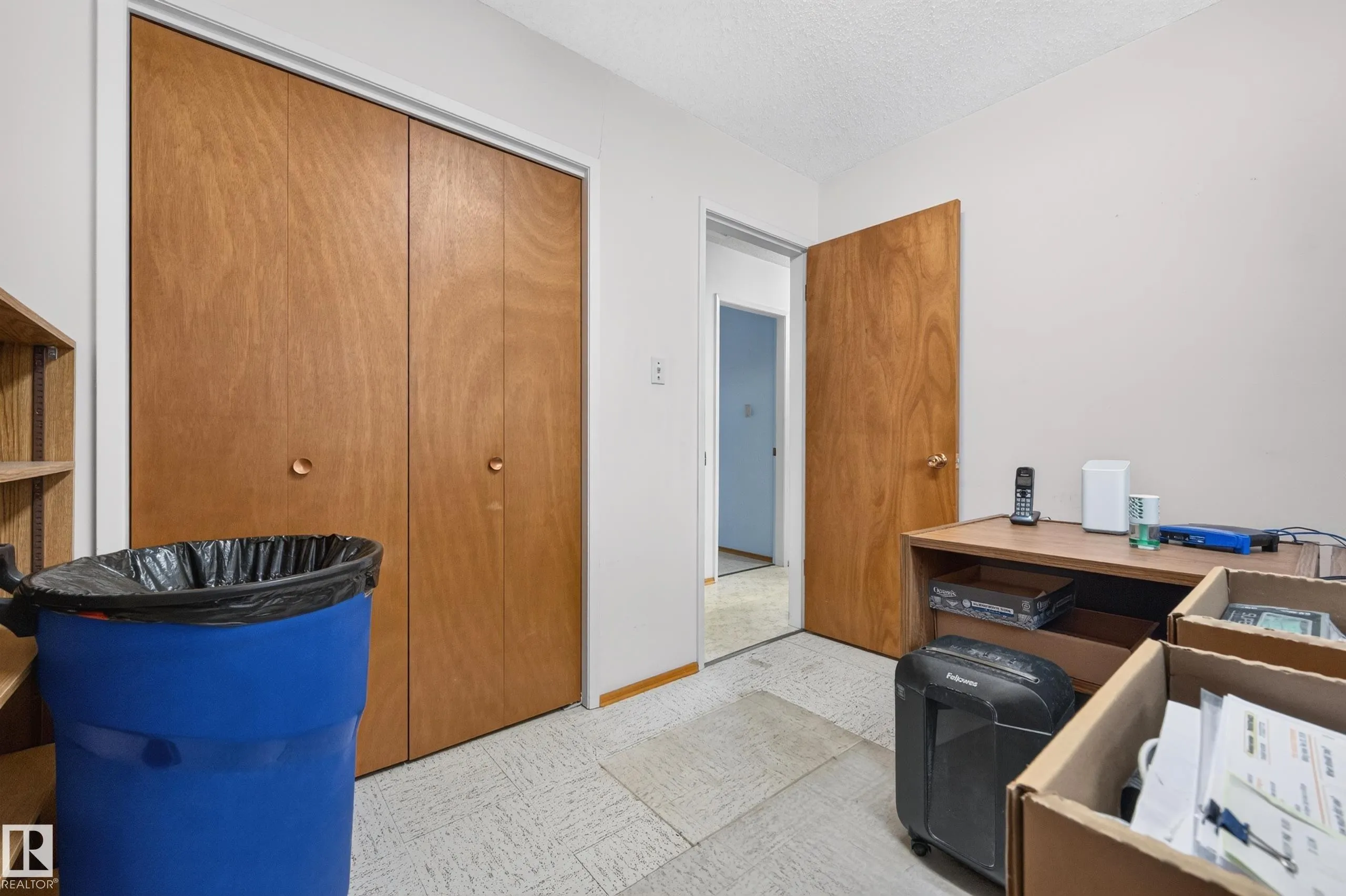 28 PEACOCK Drive