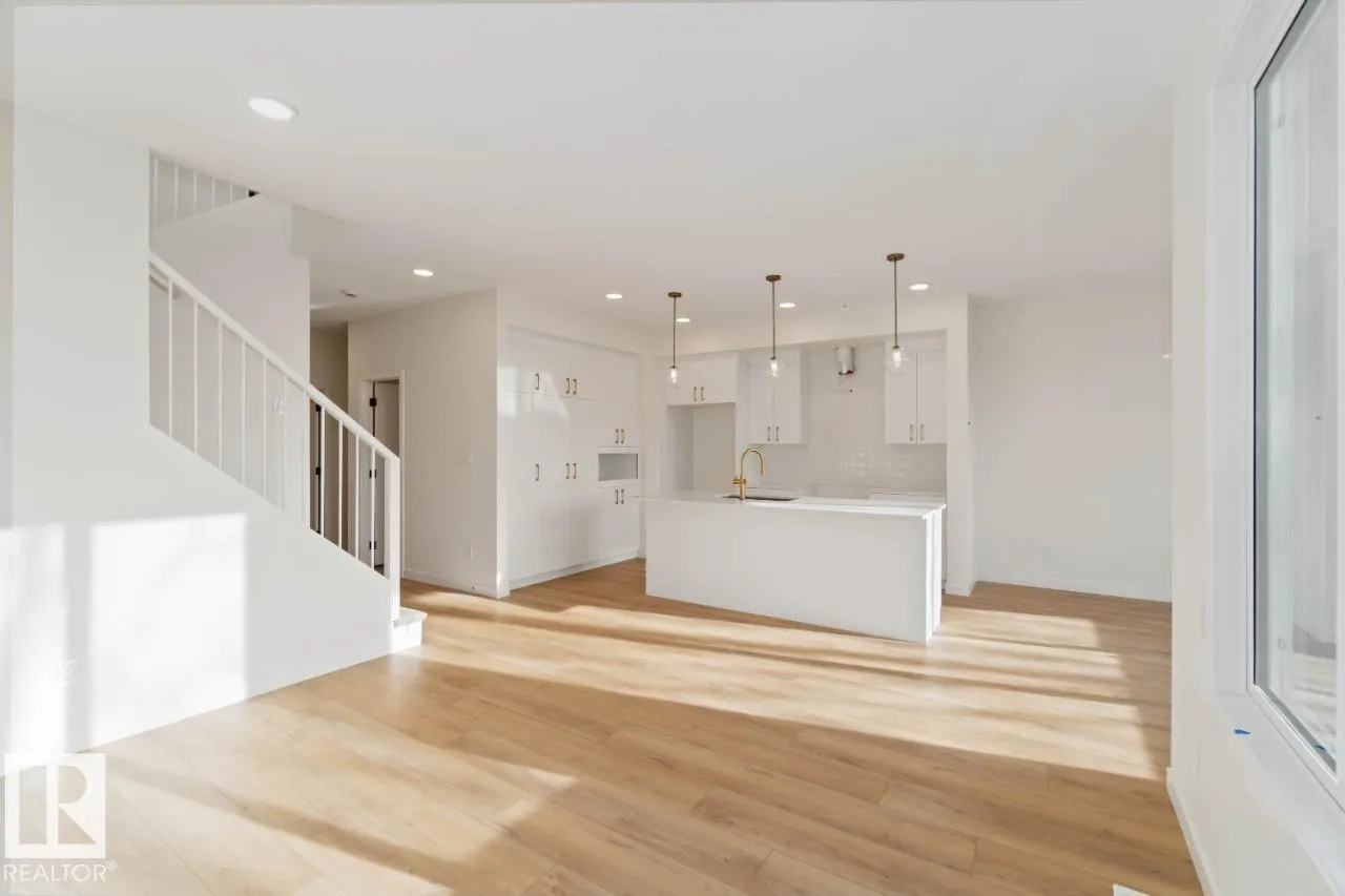 80 Rosa Crescent