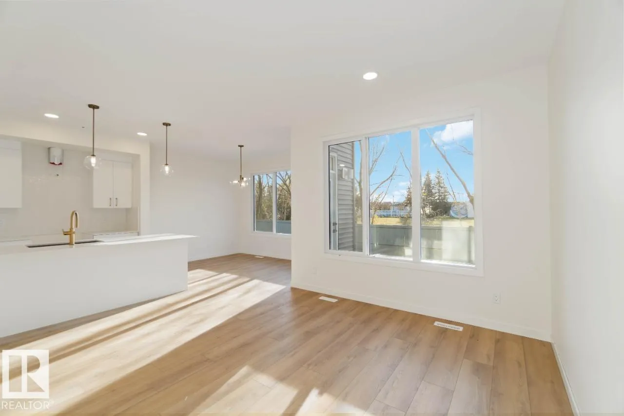 80 Rosa Crescent