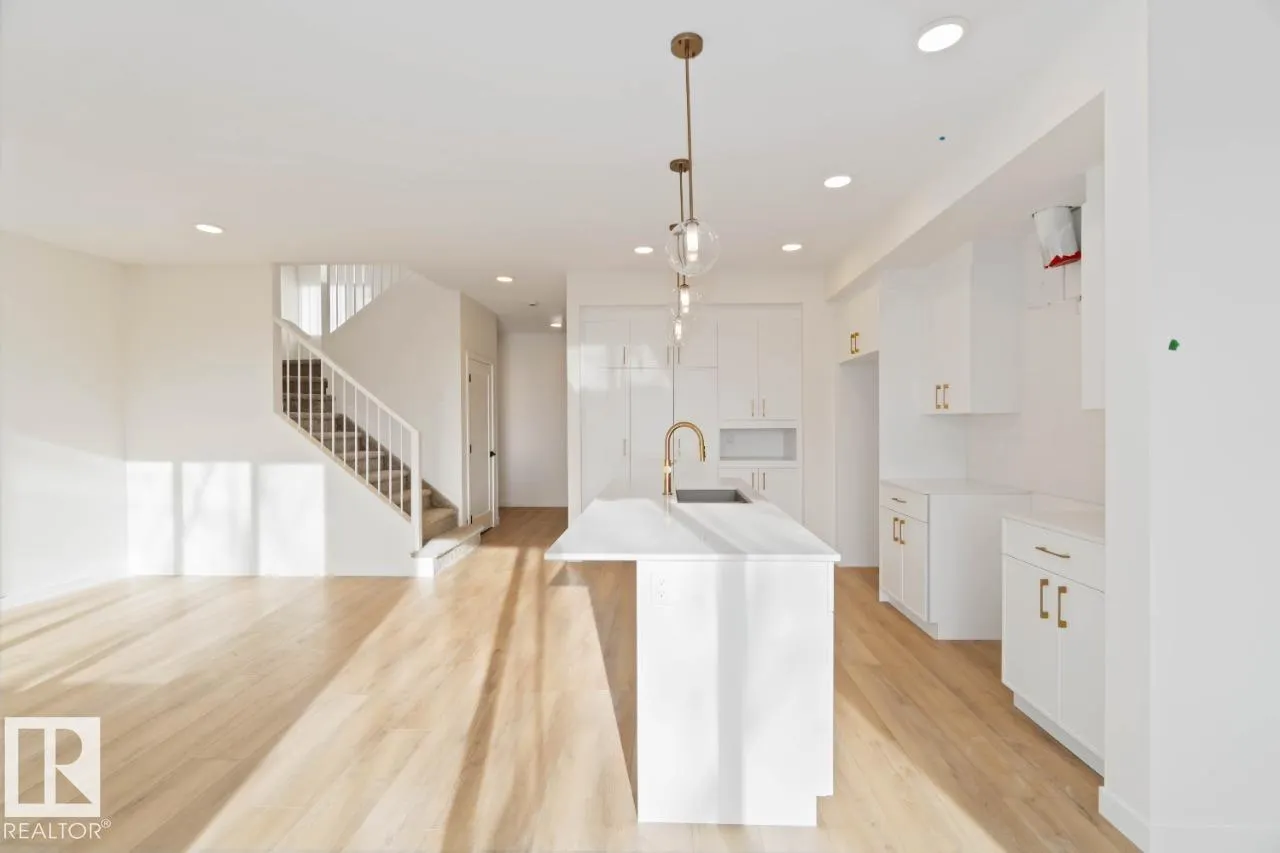 80 Rosa Crescent