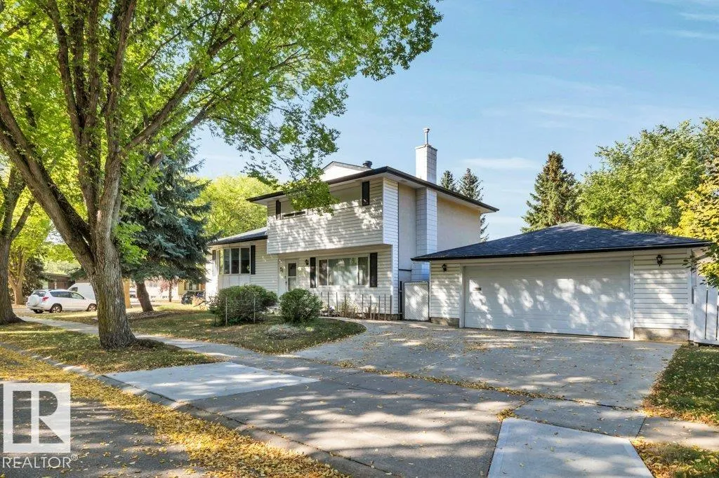21 FLEETWOOD Crescent