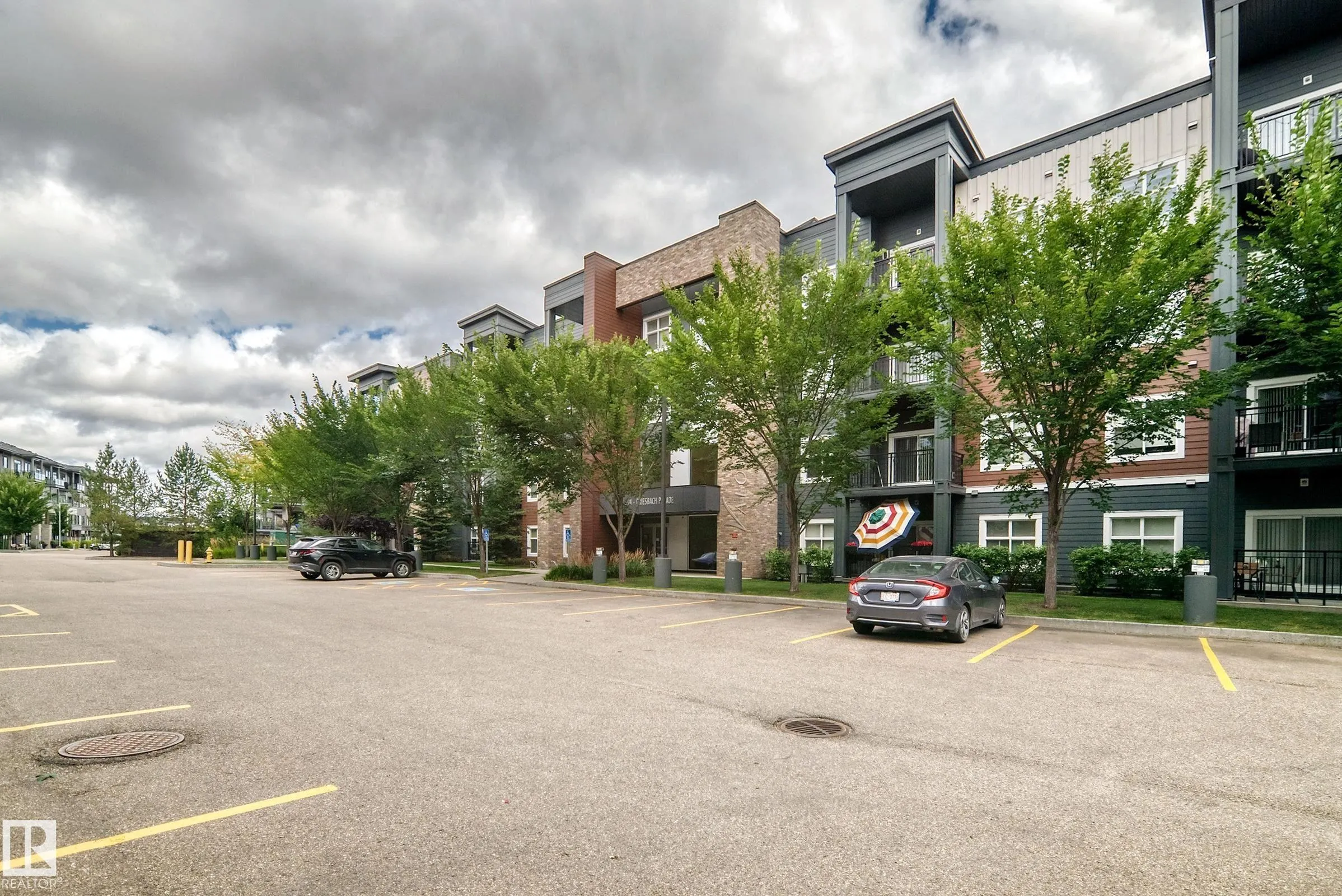 504 Griesbach Parade