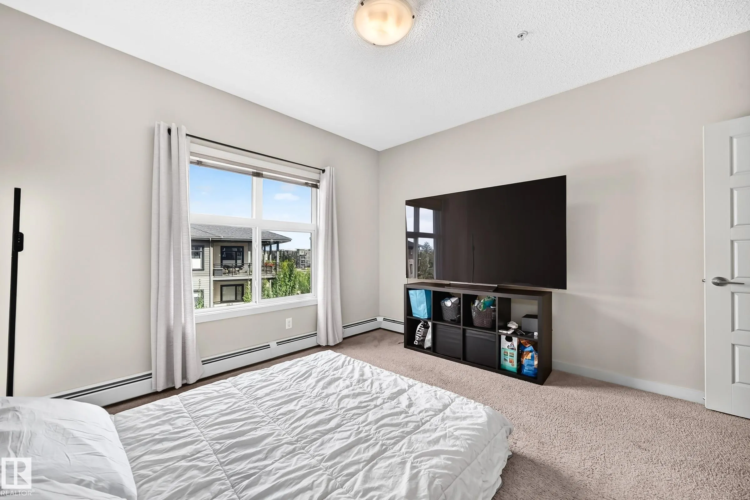 504 Griesbach Parade