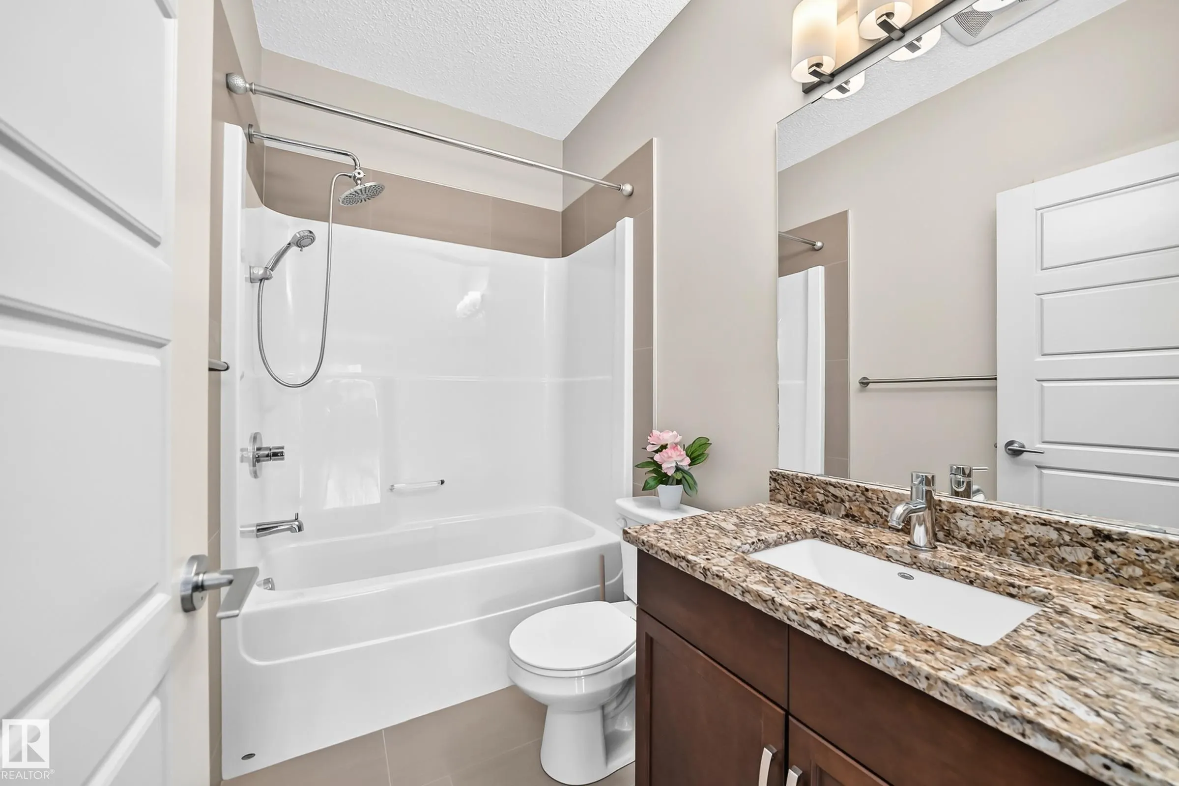 504 Griesbach Parade